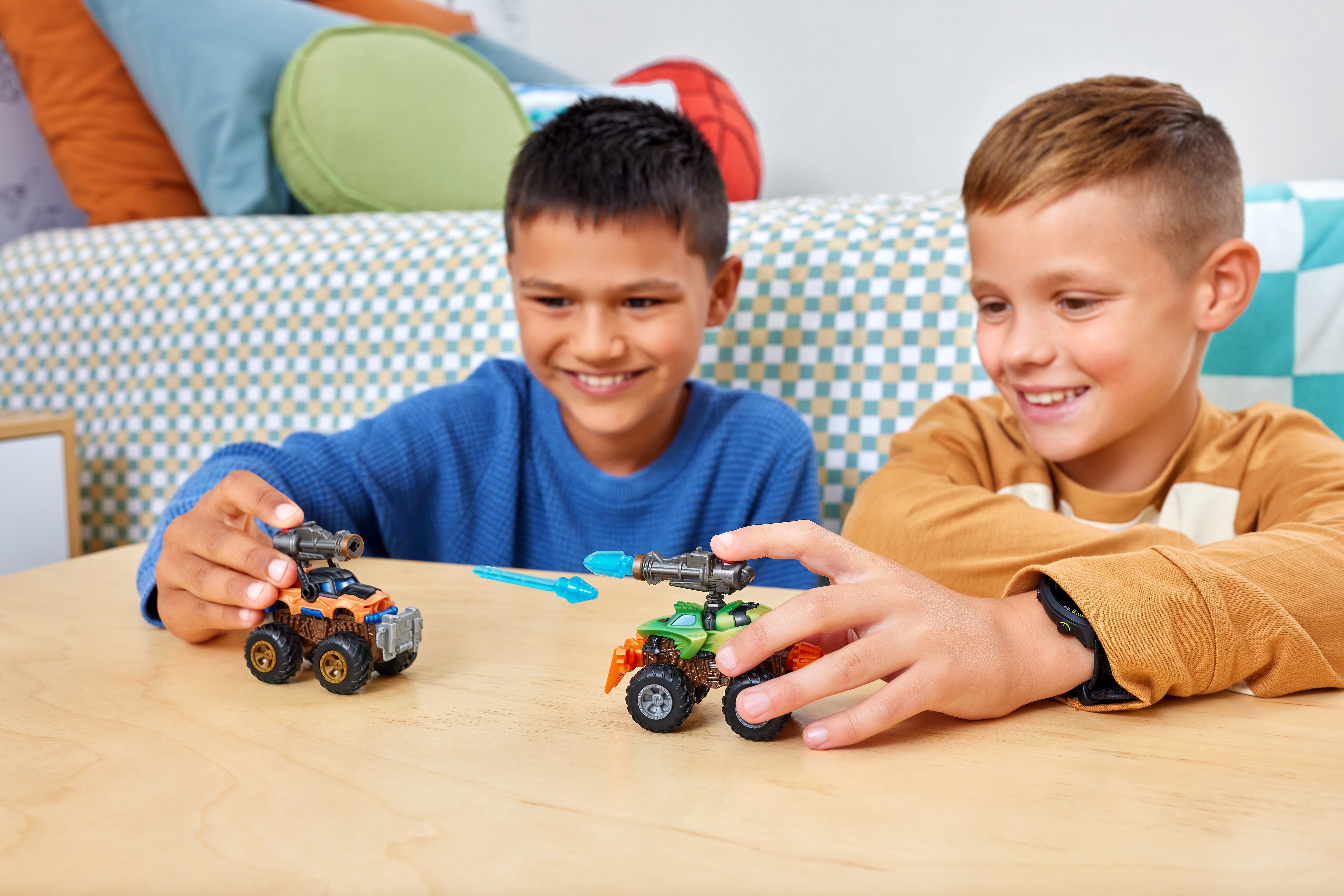 Cápsula sorpresa Monster Trucks Zuru modelos surtidos 4