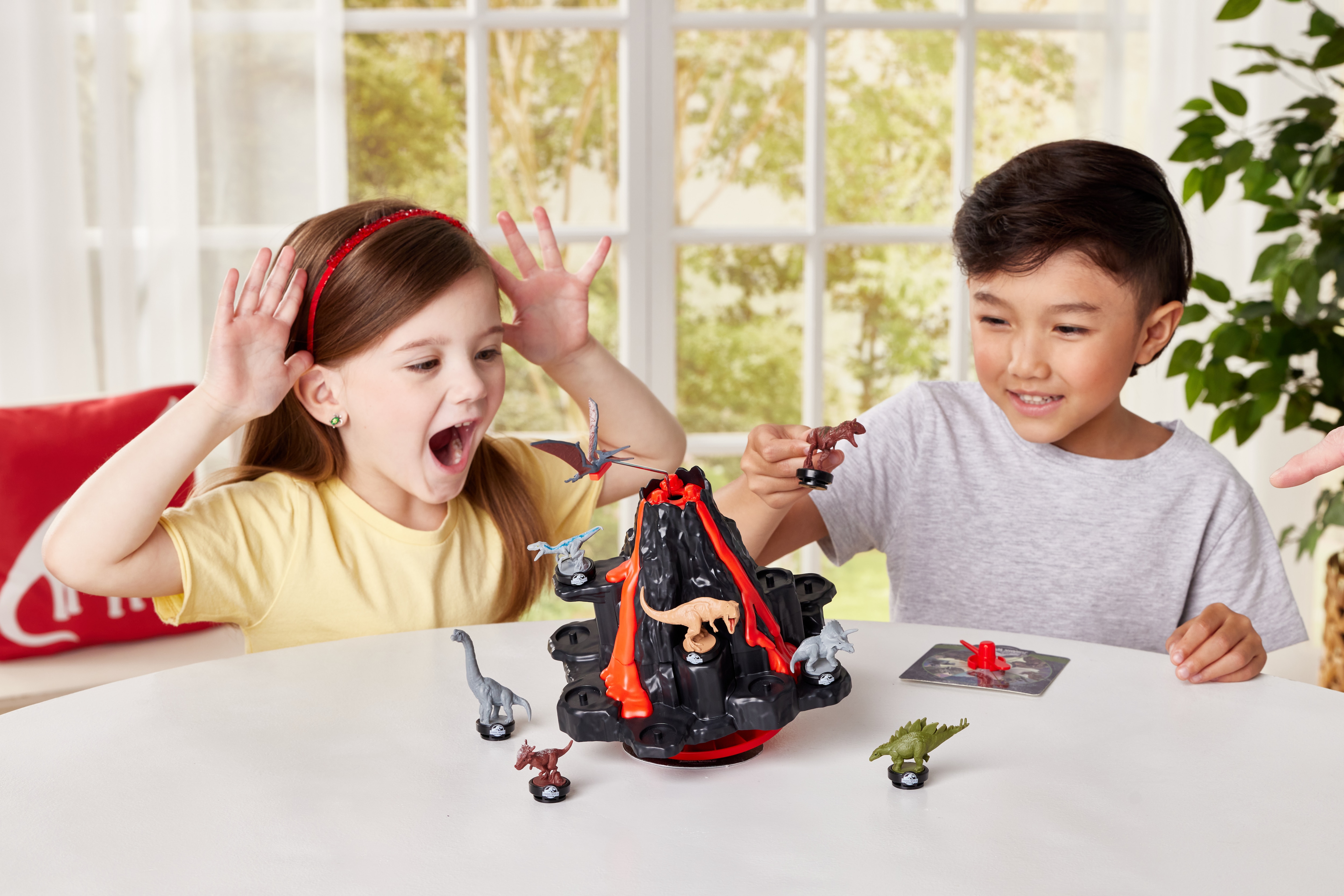 Juego de mesa Jurassic World Shaky Volcano Epoch Games 11