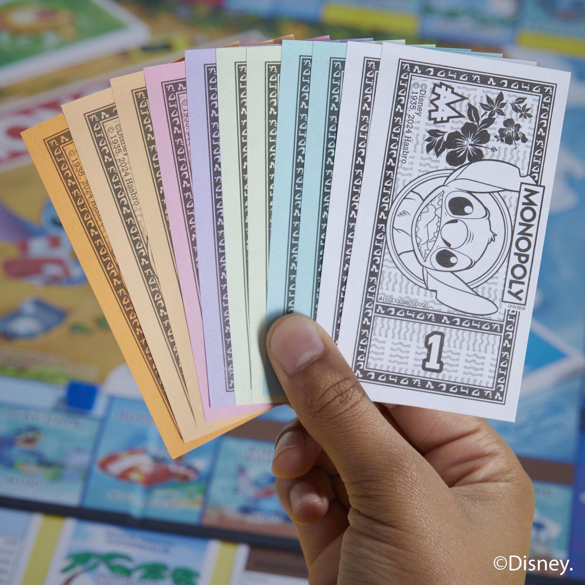 Juego de mesa Monopoly Edición Disney Stitch Hasbro 12