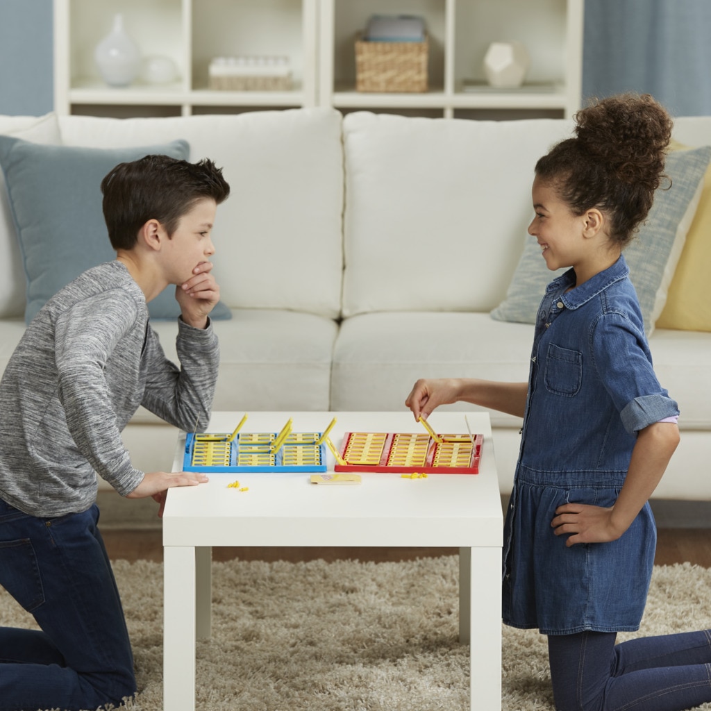 Juego de mesa ¿Quién es quién? Hasbro Gaming 3