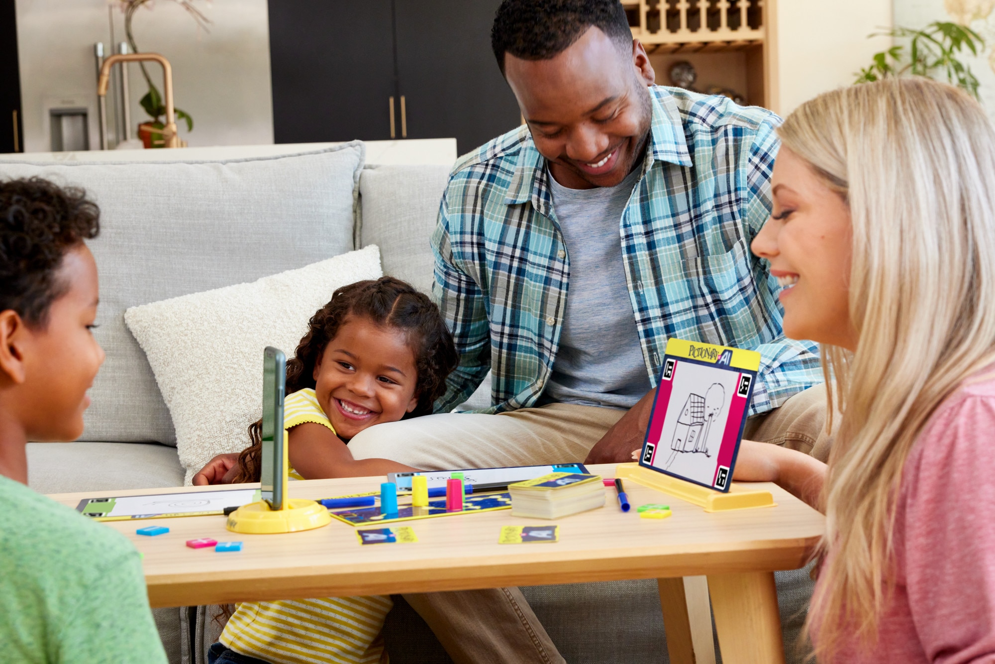 Juego de mesa Pictionary vs AI Mattel Games 3