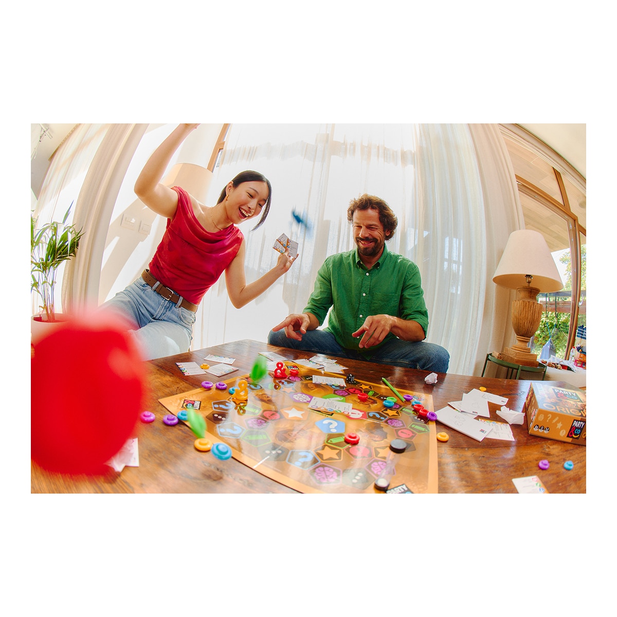 Juego de mesa Party & Co Original Multiprueba Familiar Diset 5