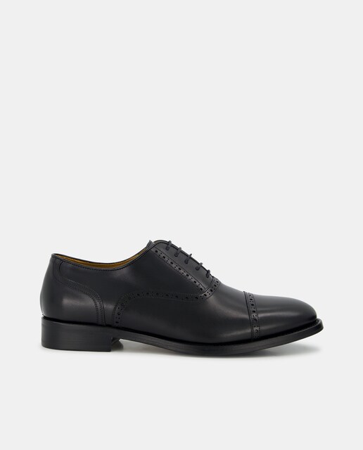 Zapatos de cordones de hombre en piel con calados