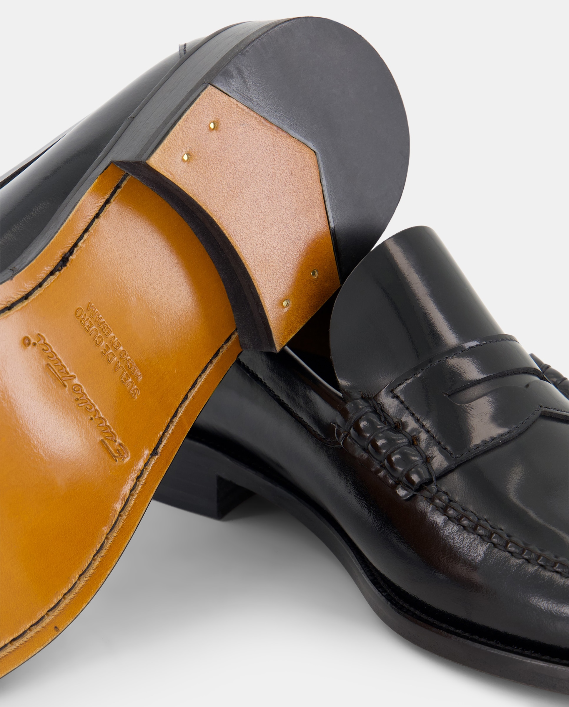 Mocassins de homem Emidio Tucci em pele cor preto Preto-7