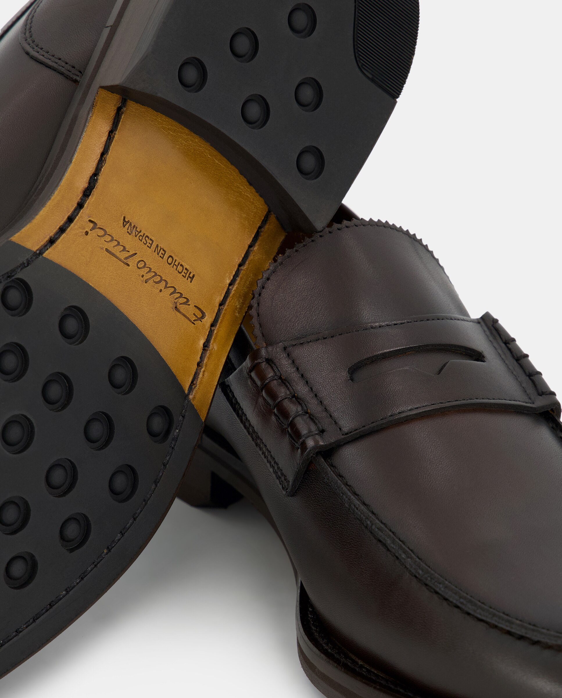 Mocassins em Pele com Travessão Castanho-escuro-5