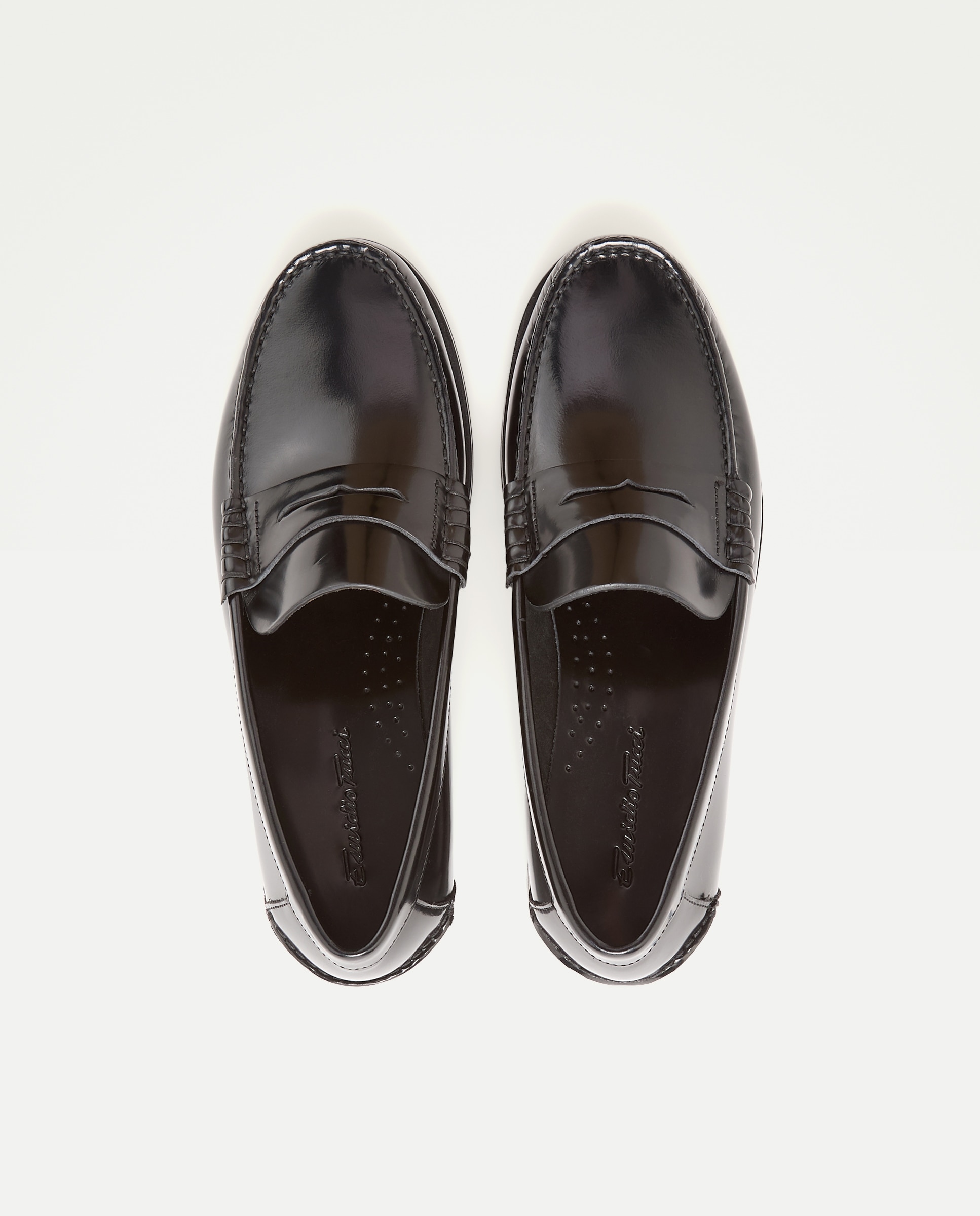 Mocassins com Detalhe de Travessão Preto-4
