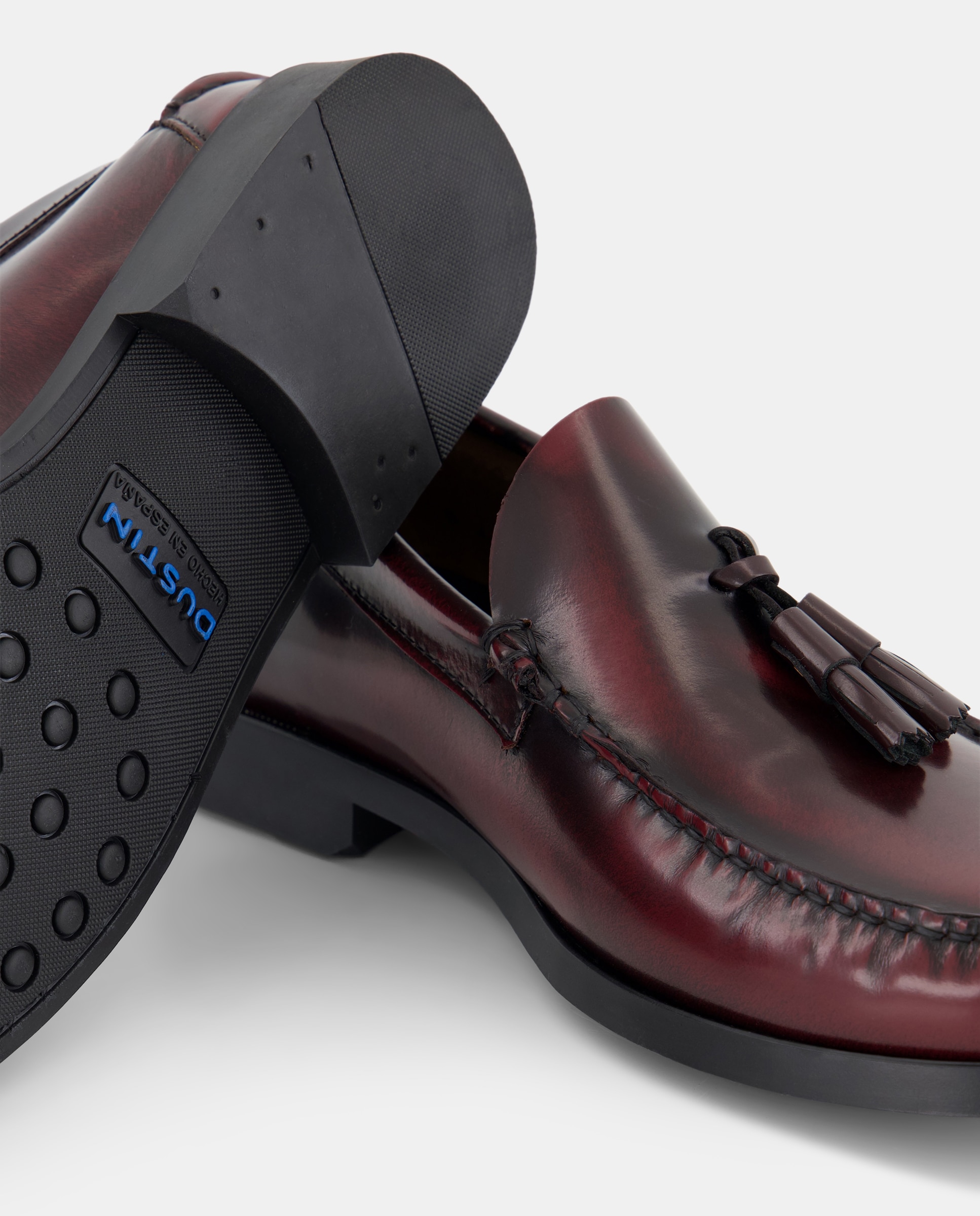 Mocassins com Borlas e em Pele Bordeaux-5