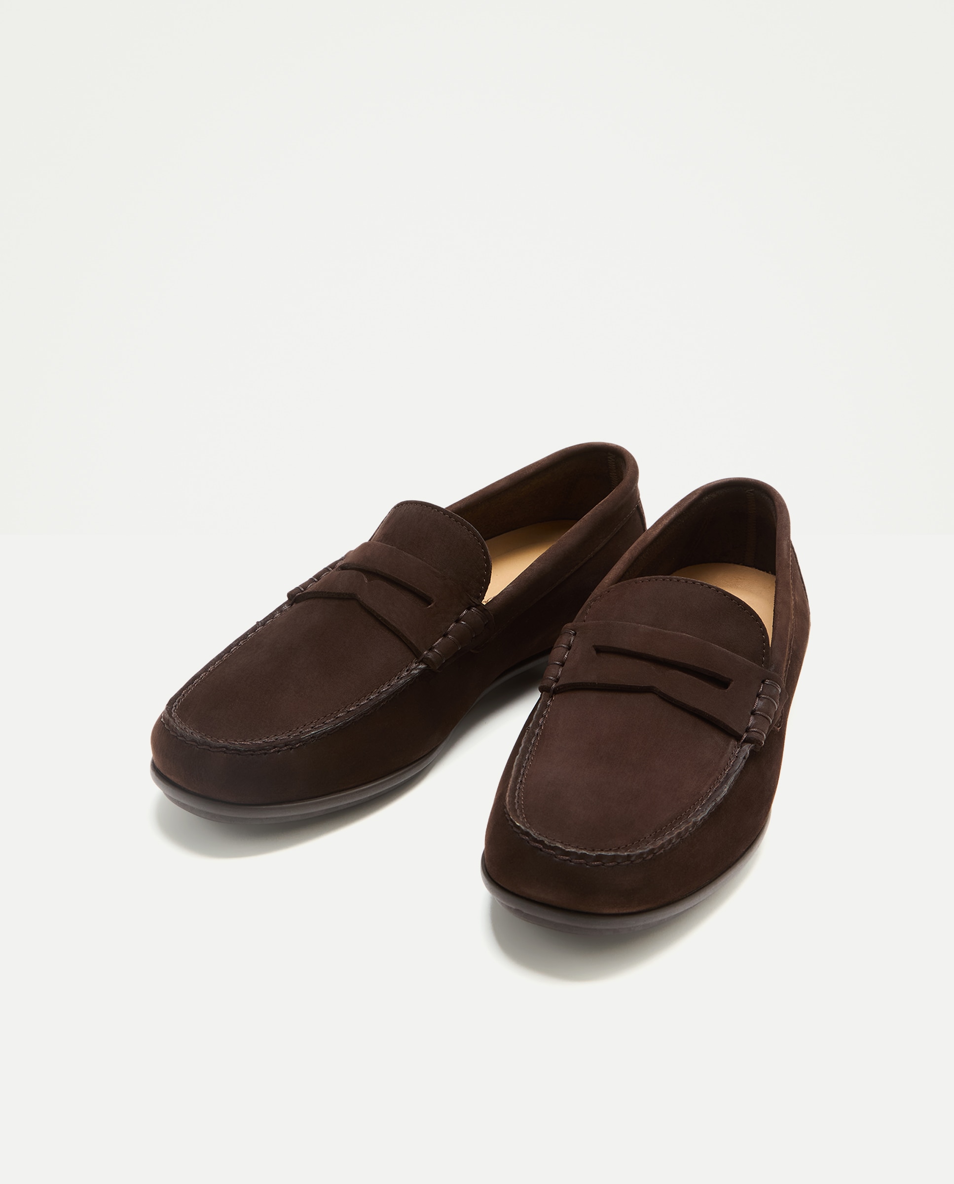 Mocassins em Nobuck com Sola de Borracha Castanho-chocolate-2