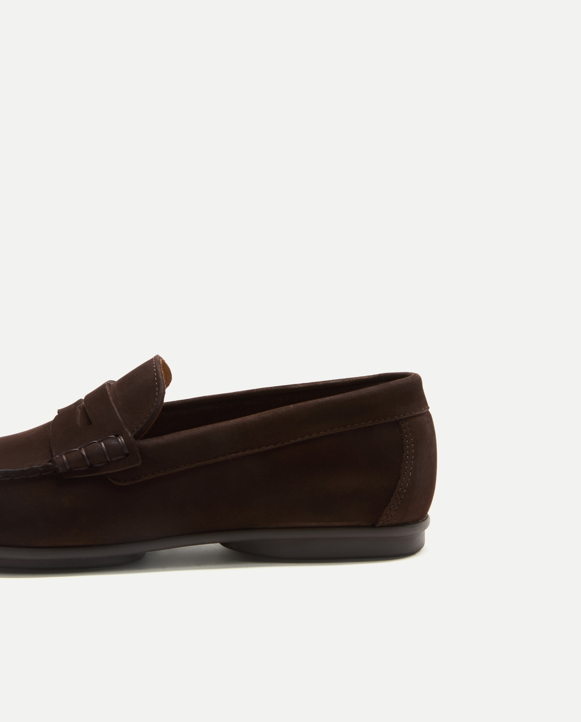 Mocassins em Nobuck com Sola de Borracha Castanho-chocolate-5