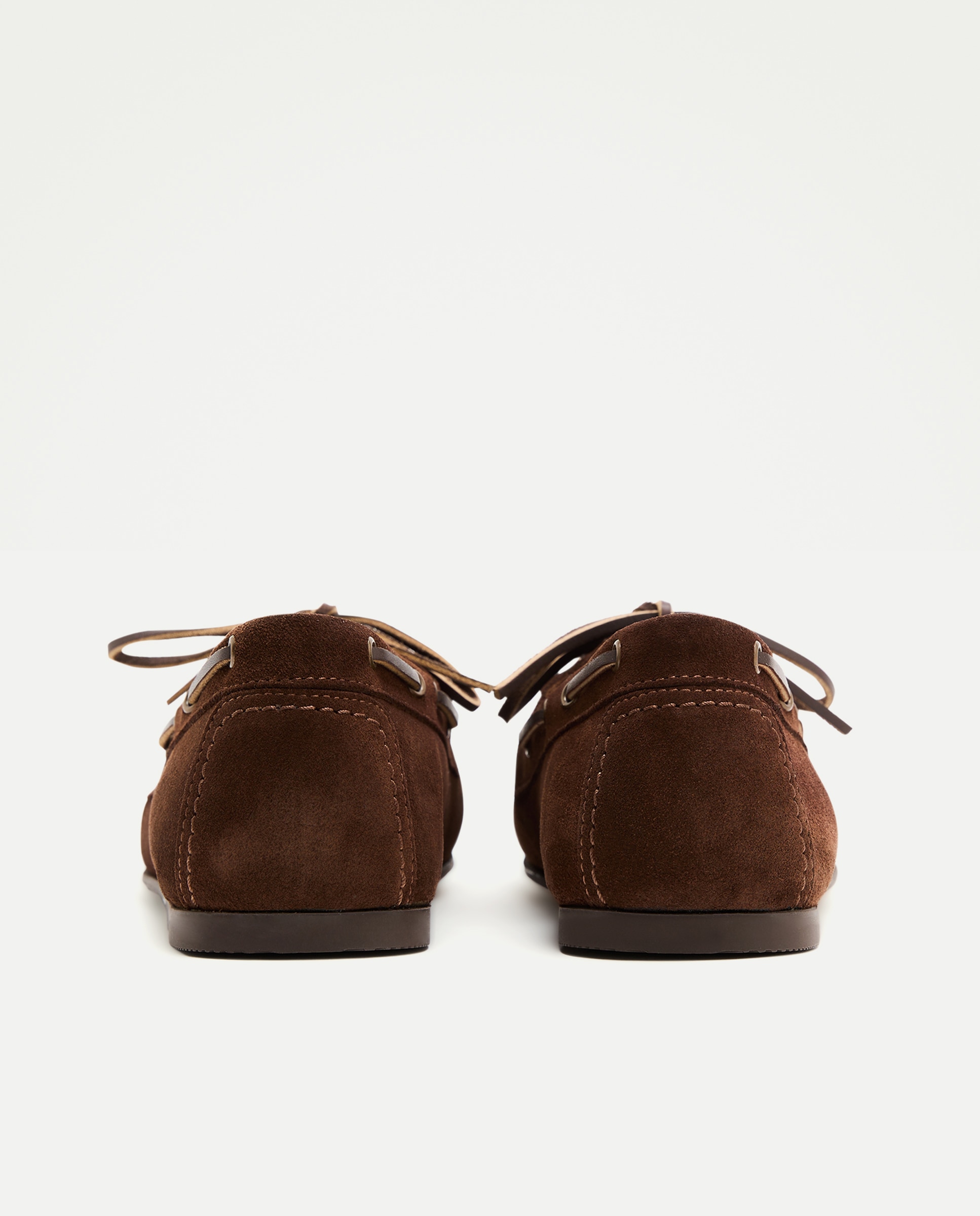 Mocassins em Camurça com Sola de Borracha Castanho-3