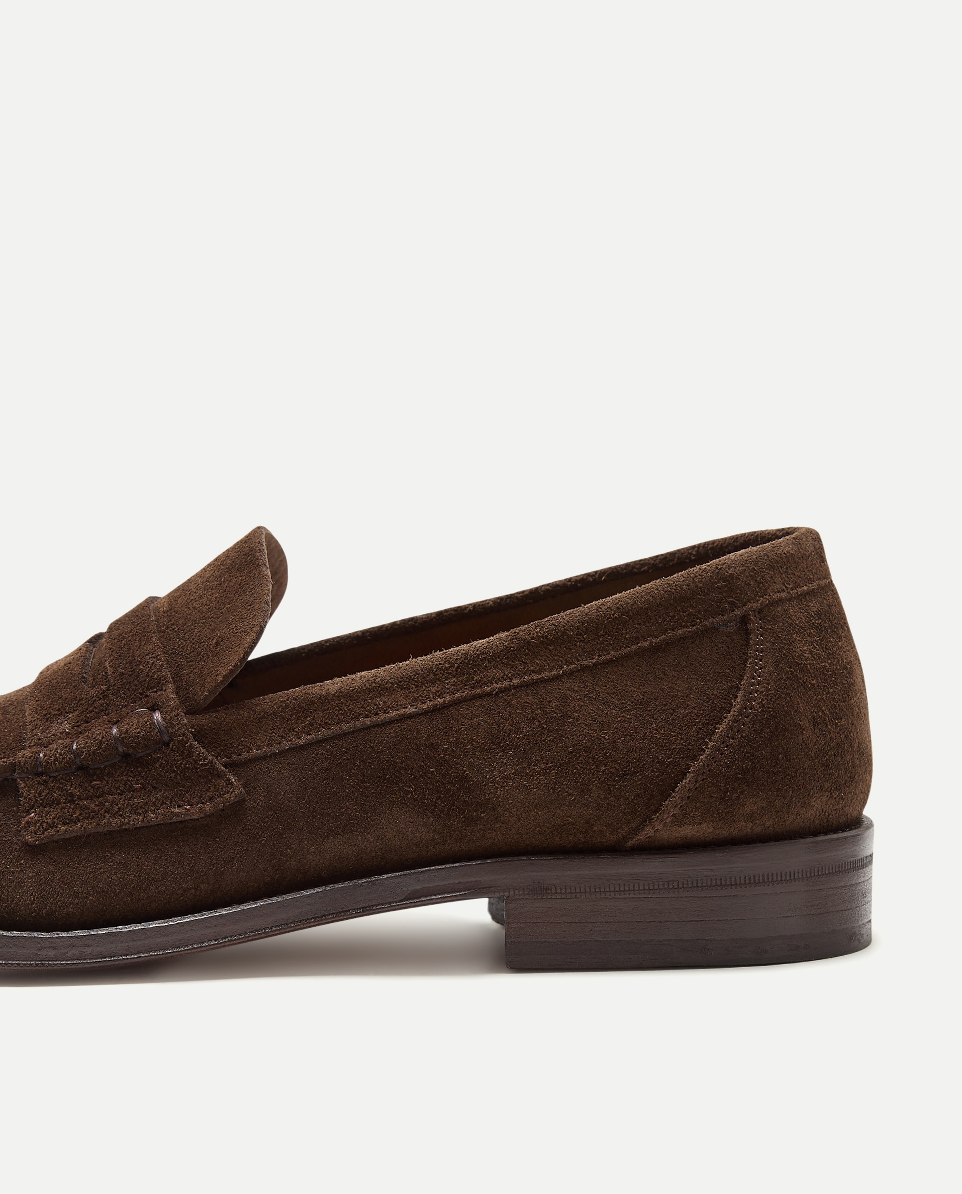Mocassins em Camurça com Sola de Couro Castanho-5