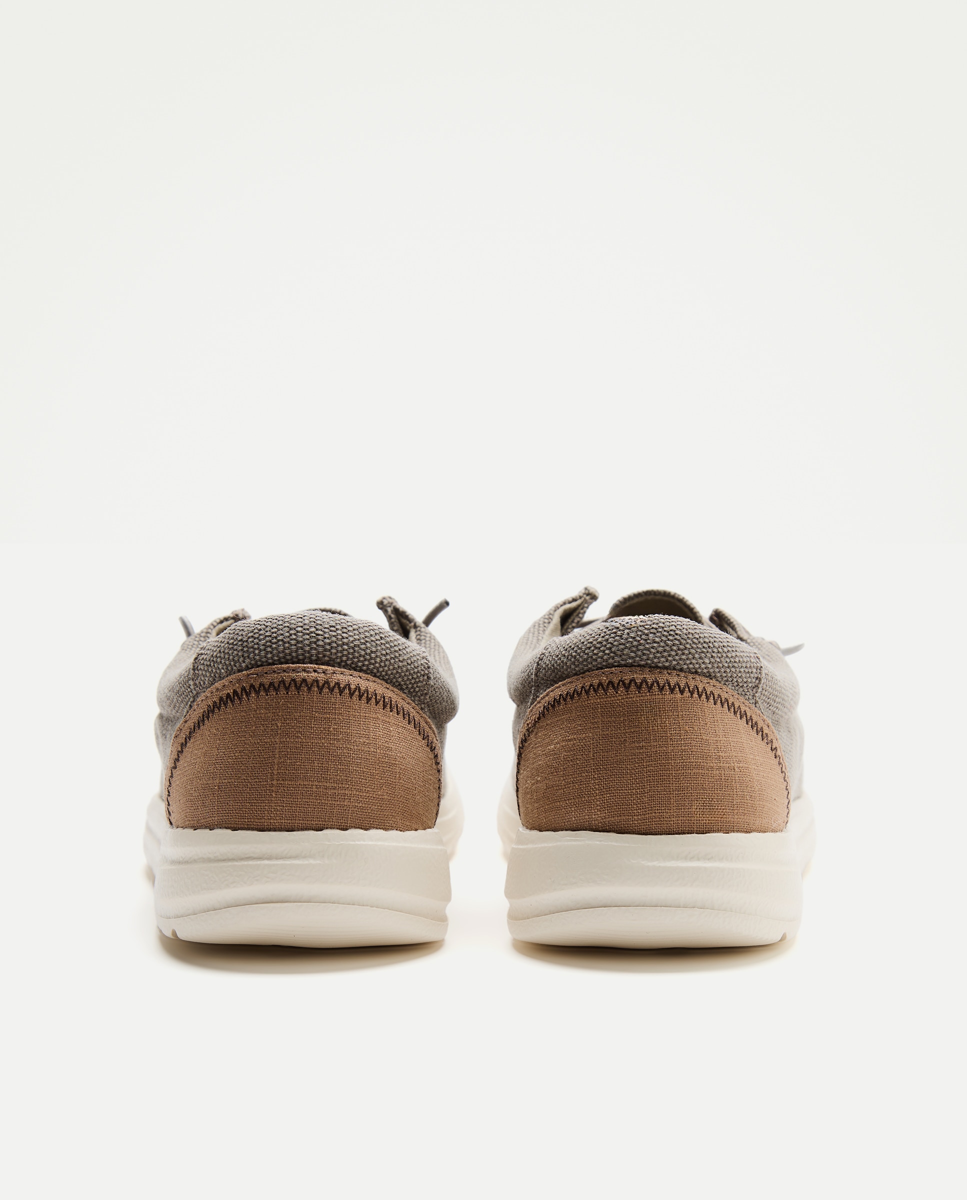 Sapatos Wallabee Castanho-3