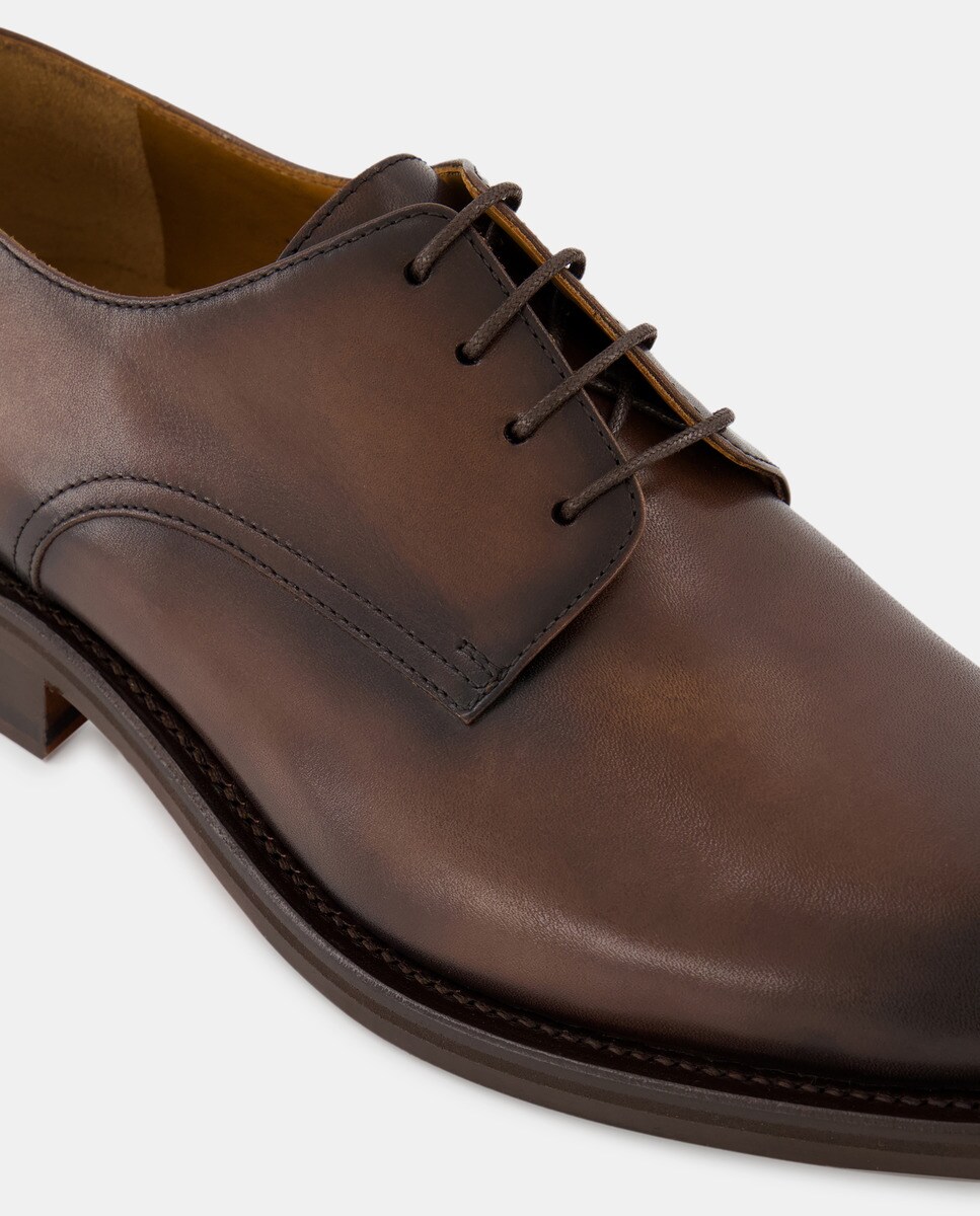 Sapatos de Atacadores de Pala Lisa em Pele de Construção Goodyear Castanho-escuro-5