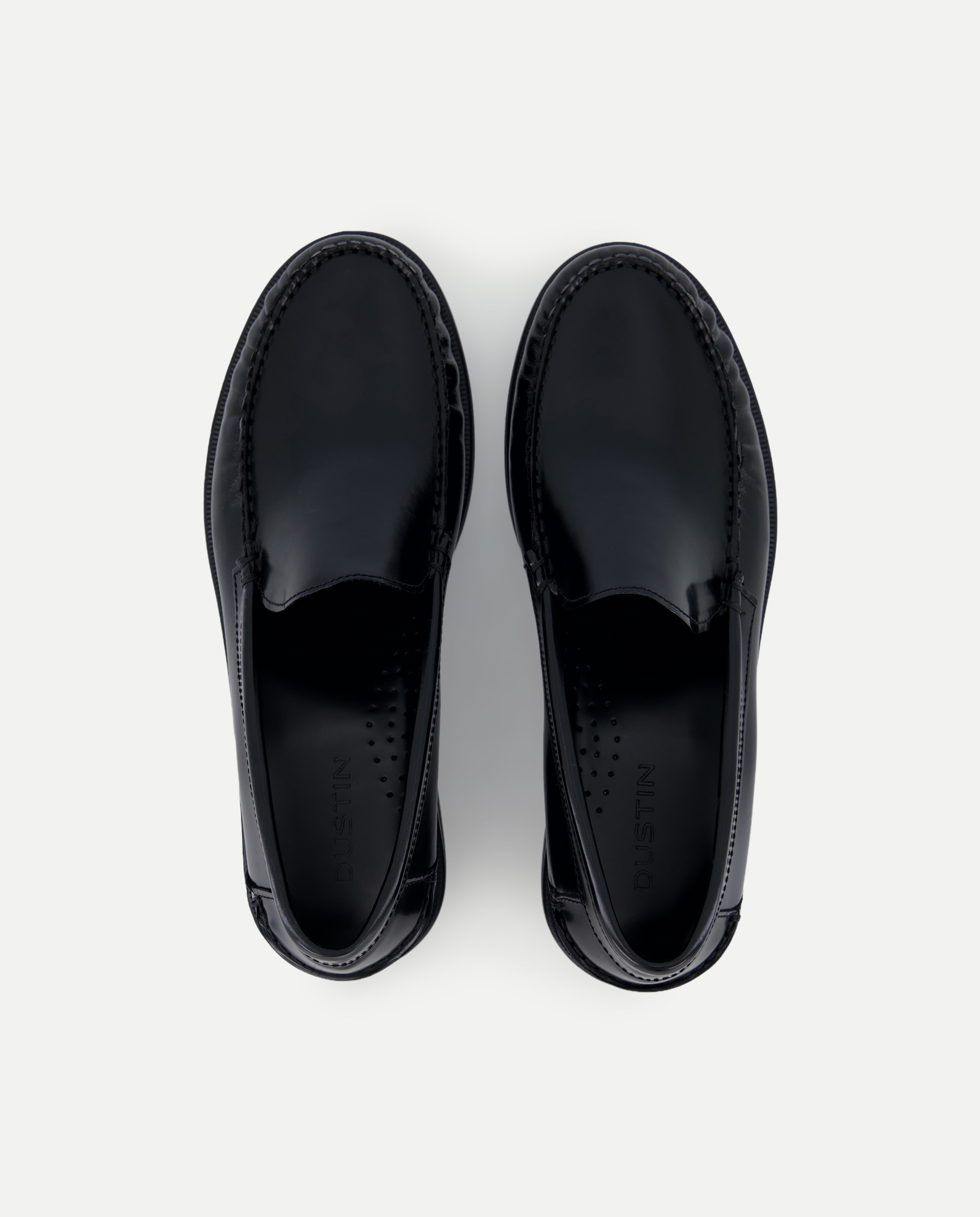 Mocassins com Sola de Borracha Preto-4