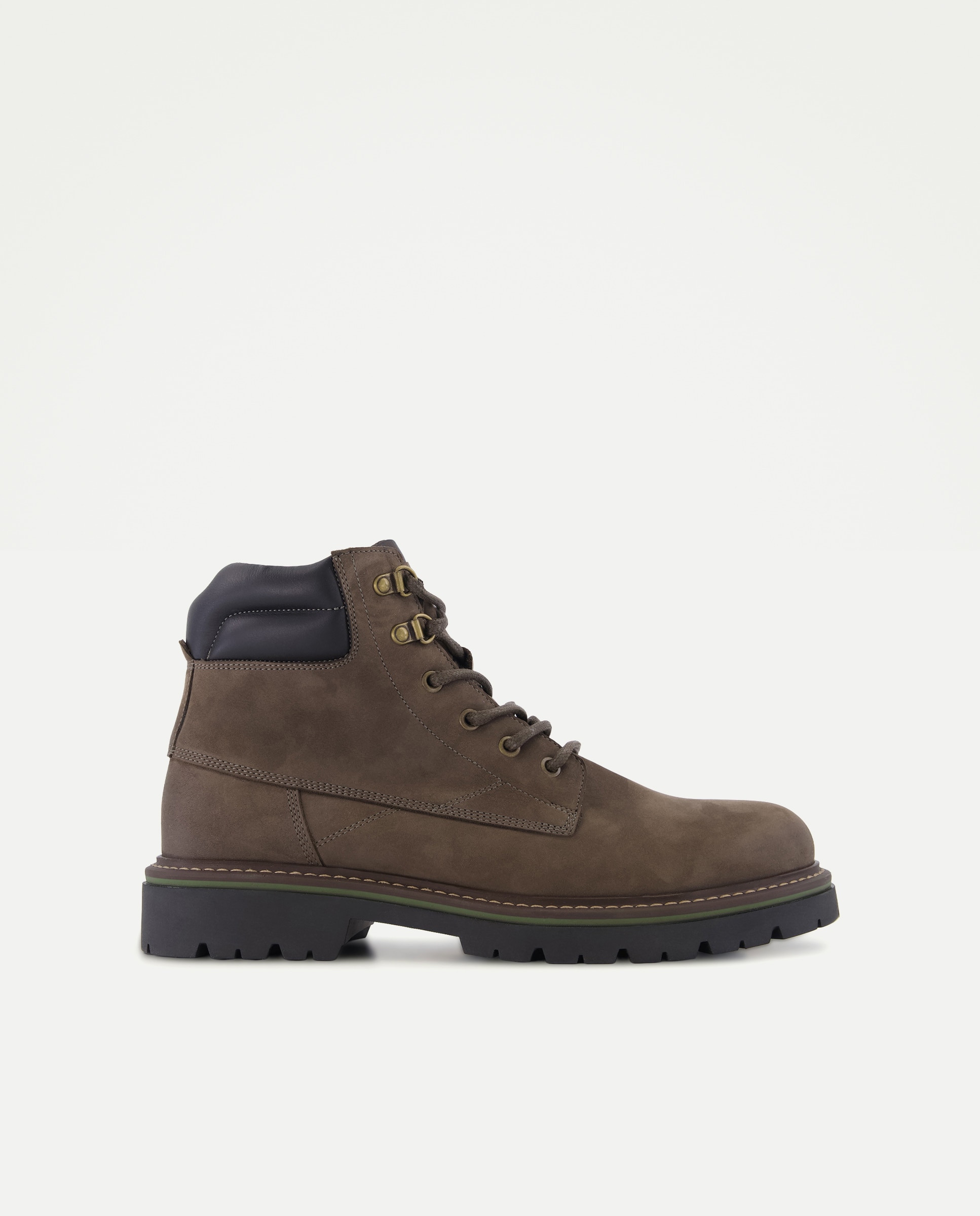 Imagen 0 de Botas de hombre realizdas en piel Topo