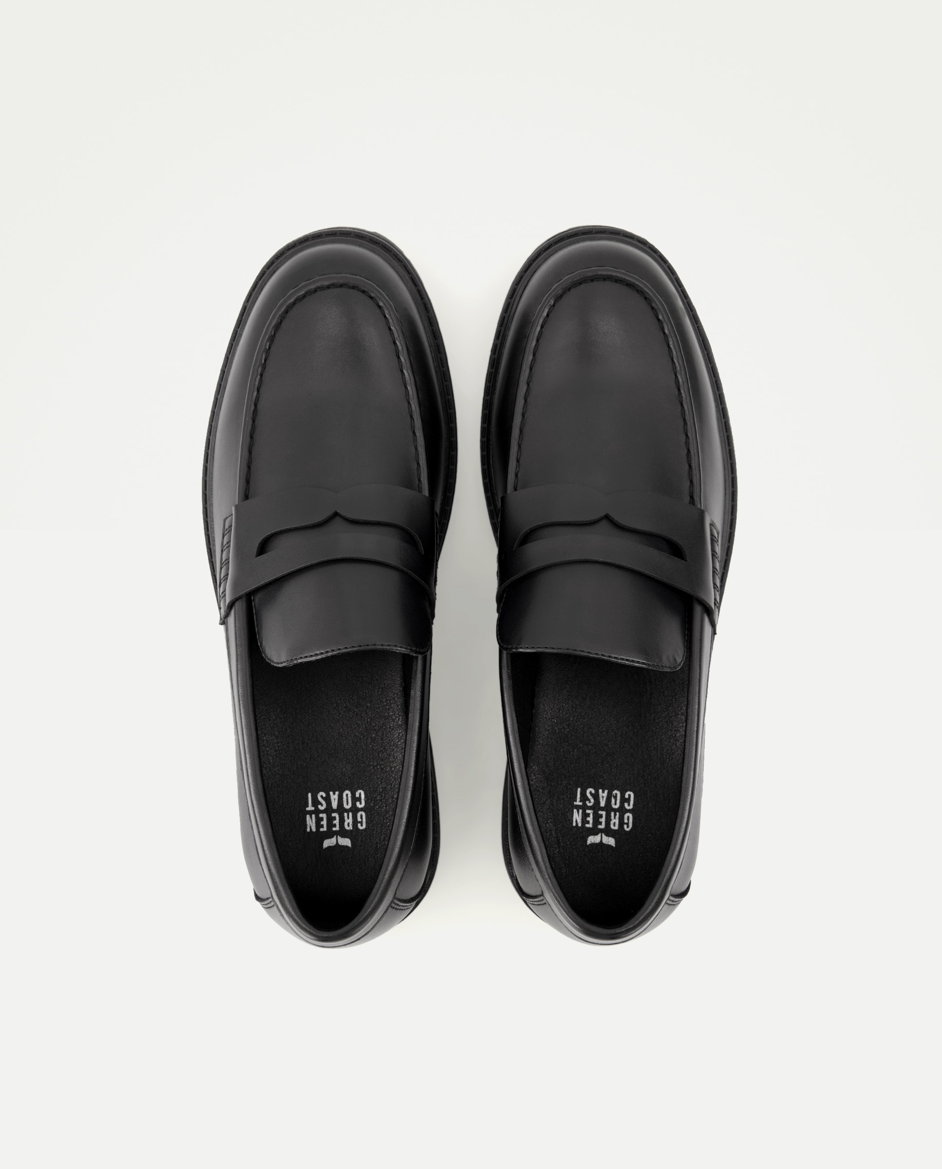 Mocassins com Detalhe de Travessão Preto-4