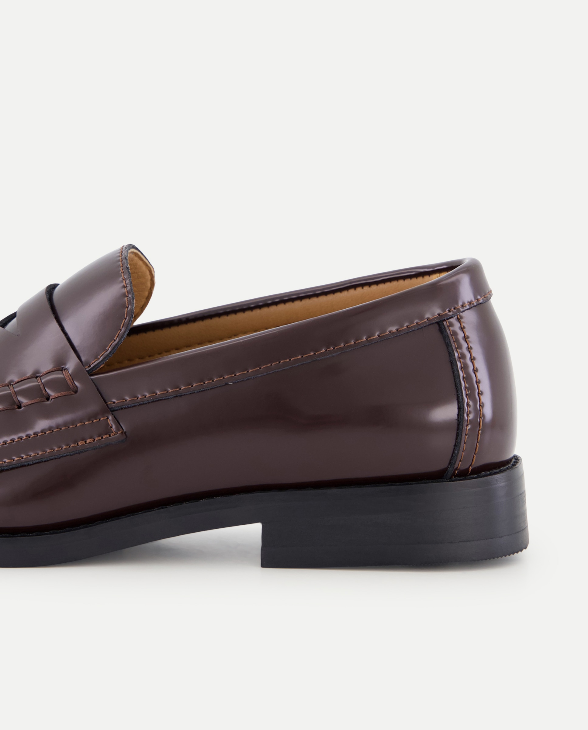 Mocassins em Pele Bordeaux-5