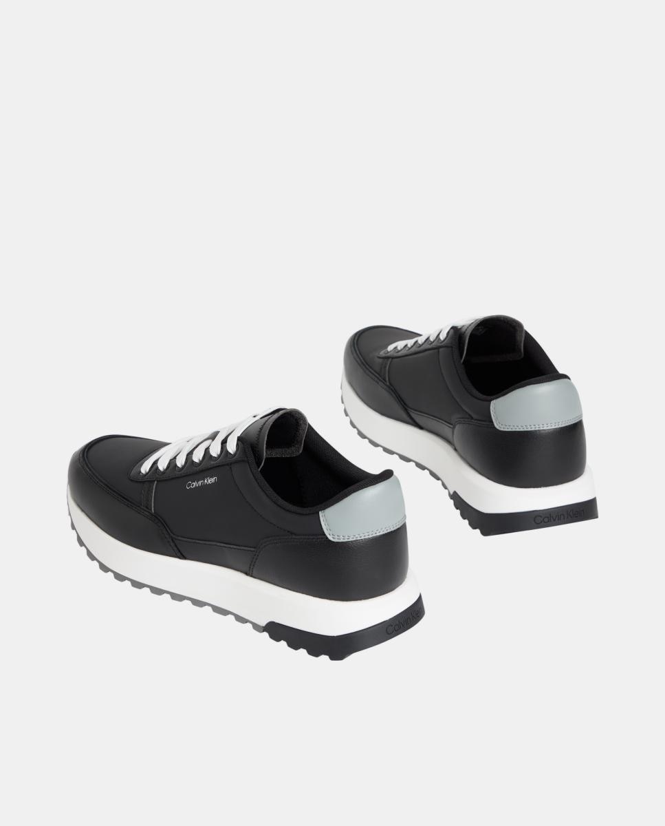 Sapatilhas Runner em Pele Preto-5