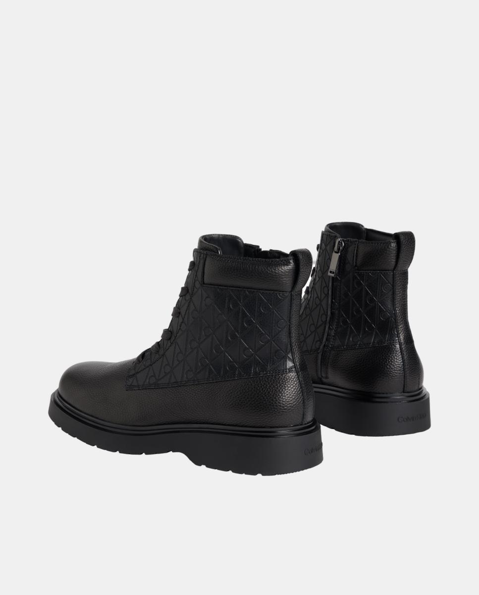 Botas em Pele com Estampado de Monograma Preto-3