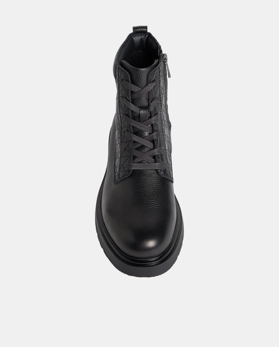 Botas em Pele com Estampado de Monograma Preto-4