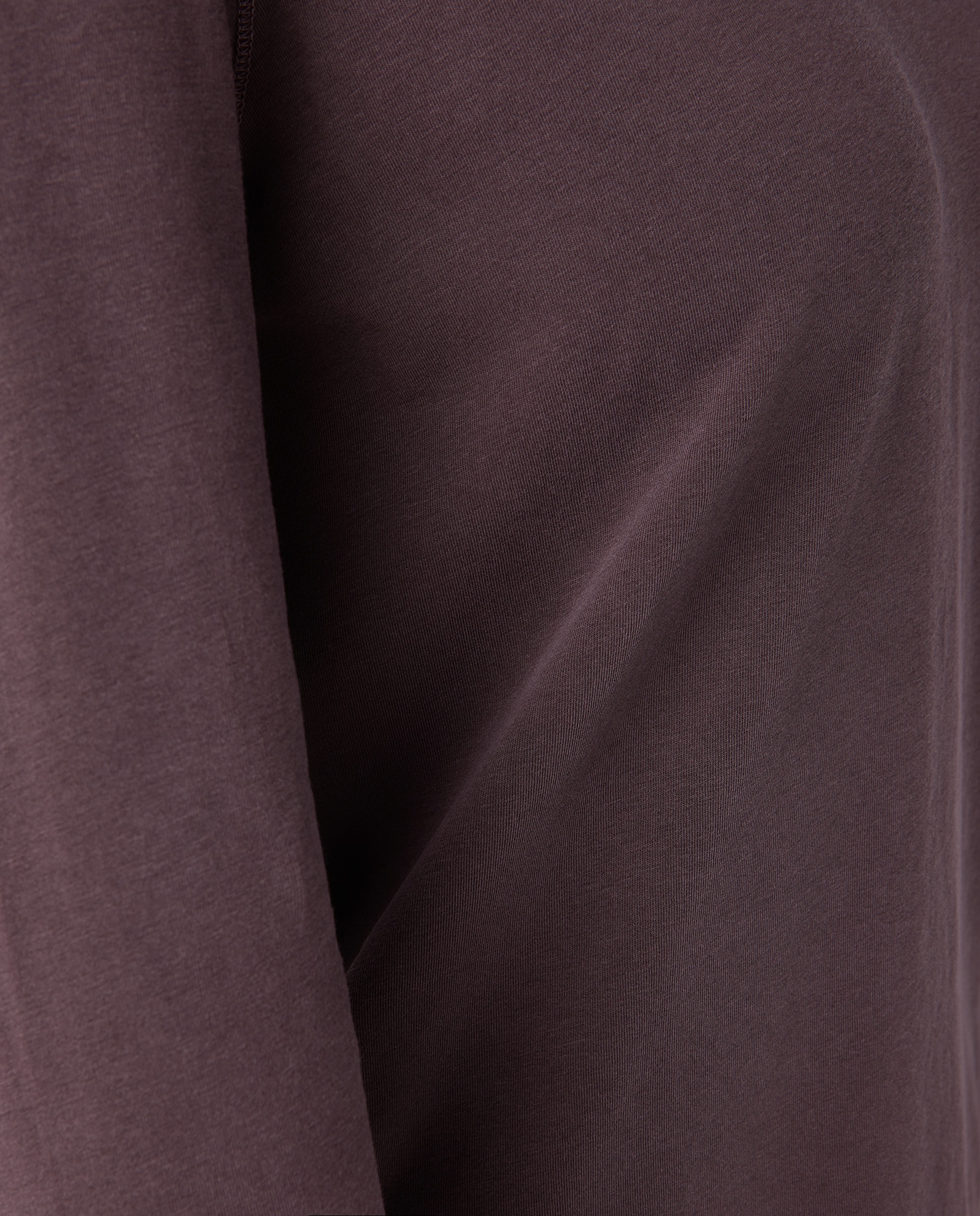 T-shirt Fluida com Decote em Bico Roxo-4