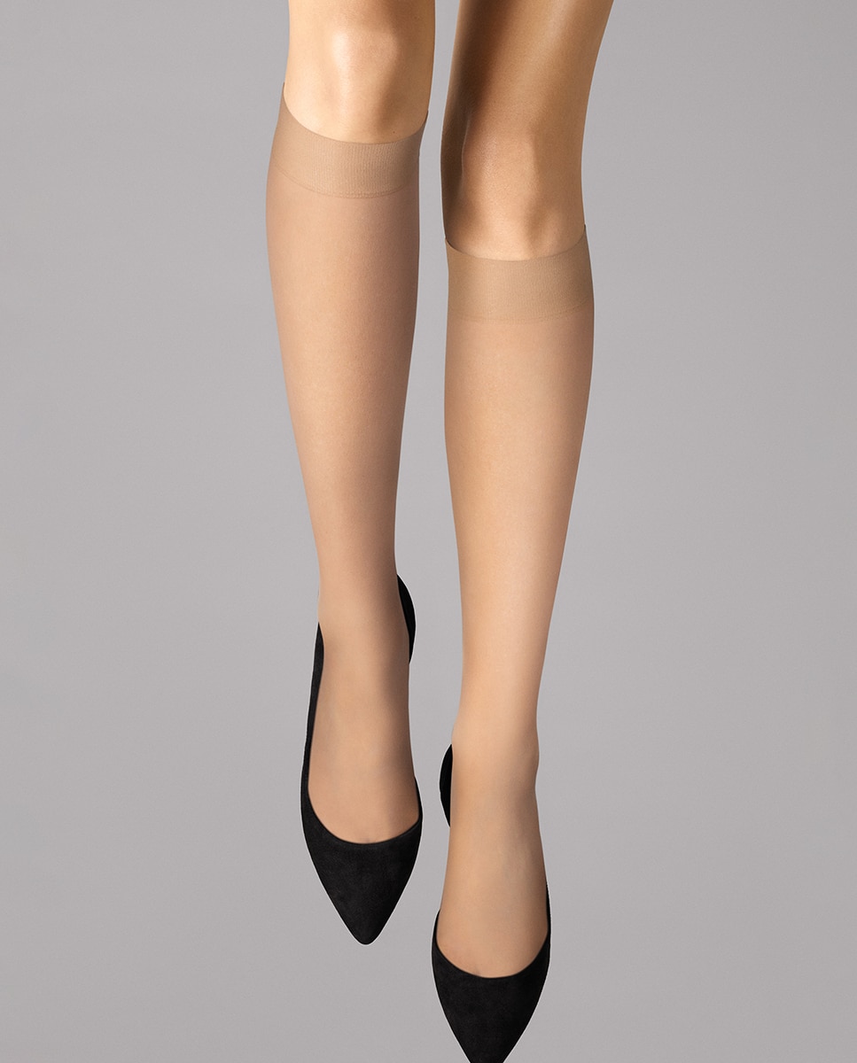 Imagen 0 de Media Knee Highs transparentes 10D Maquillaje