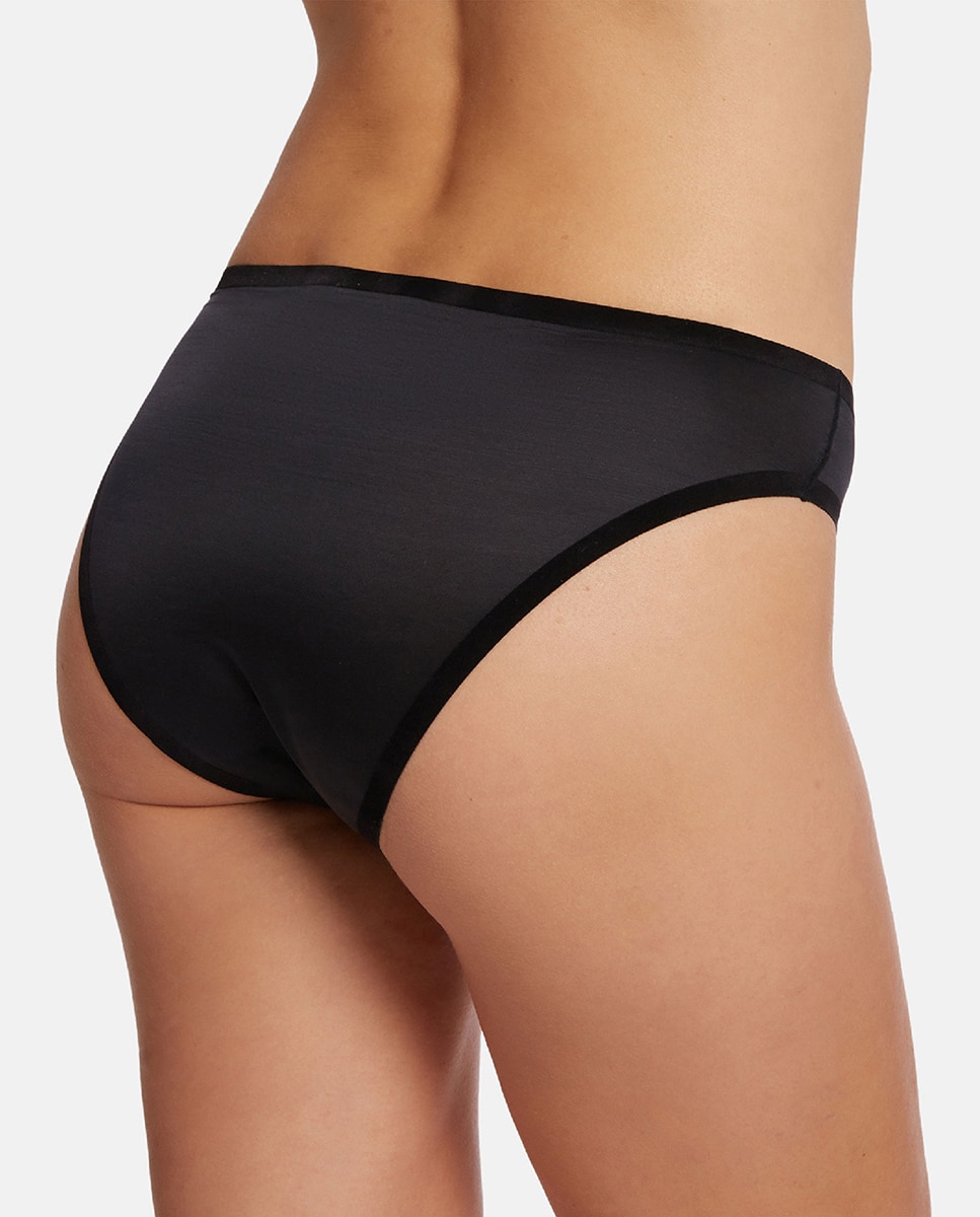 Cueca Ligeiramente Brilhante e com Efeito de Segunda Pele Preto-2