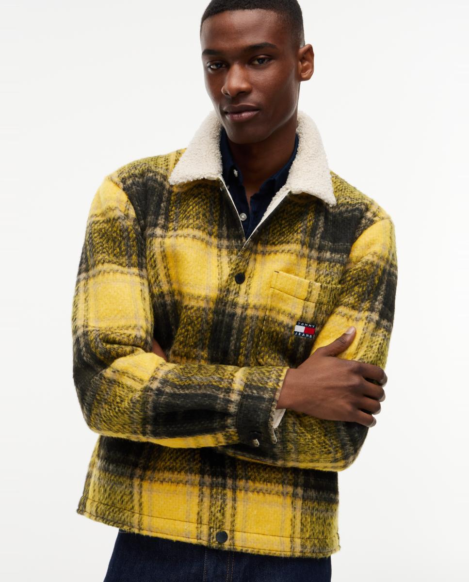 Sobrecamisa TJM Teddy Collar Brushed Shacket de Tommy Jeans - Amarillo Amarillo-4