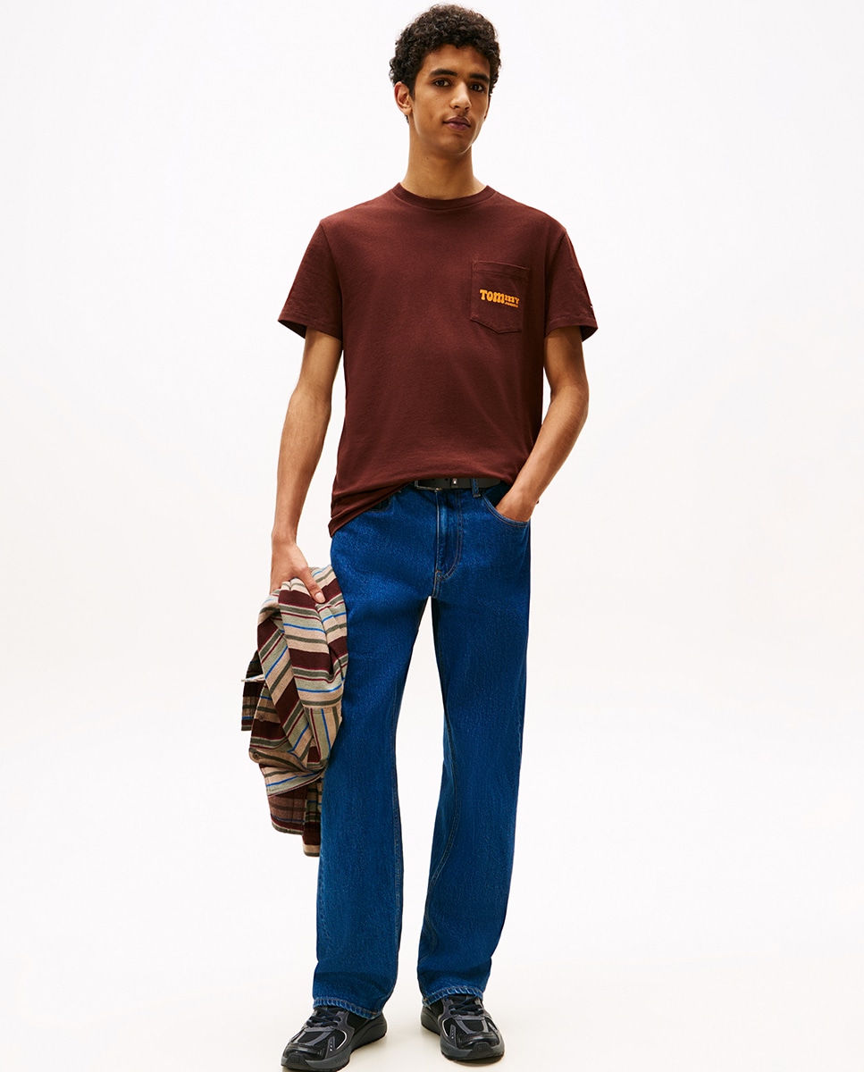 T-shirt Regular Fit com Manga Curta Castanho-escuro-5