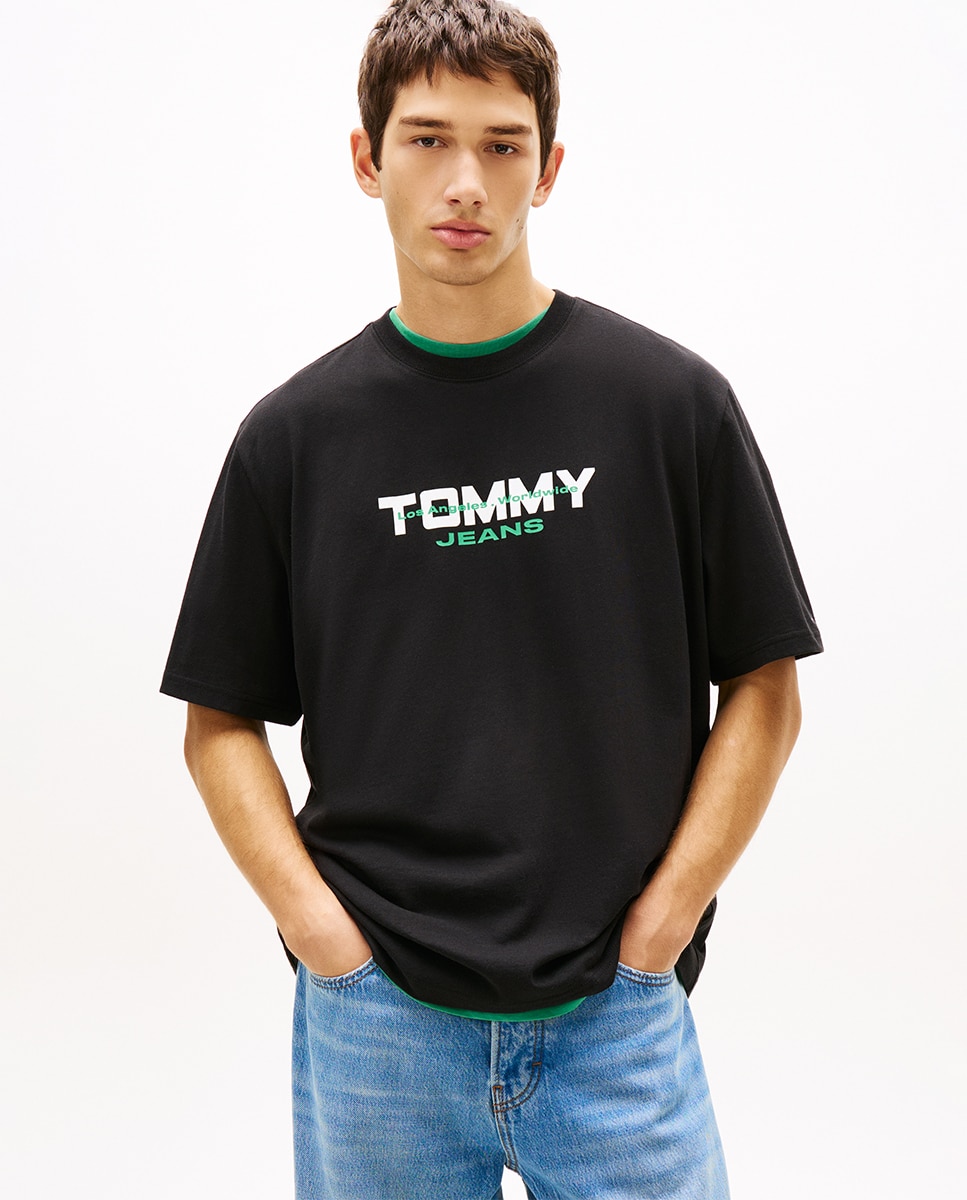 T-shirt 90s Fit com Manga Curta Preto-1