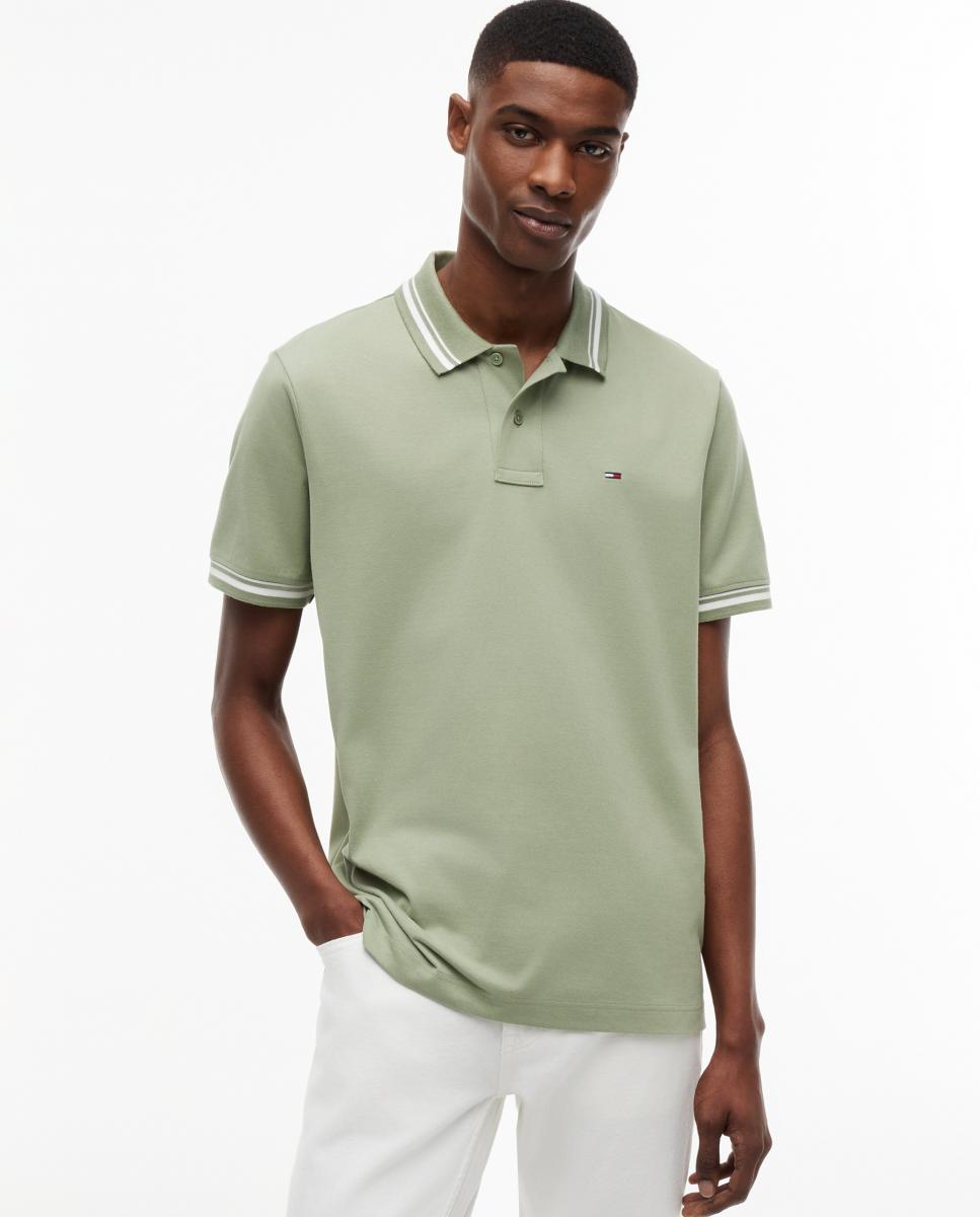 Tommy Jeans - Polo de hombre de manga corta con corte regular y detalles en contraste.