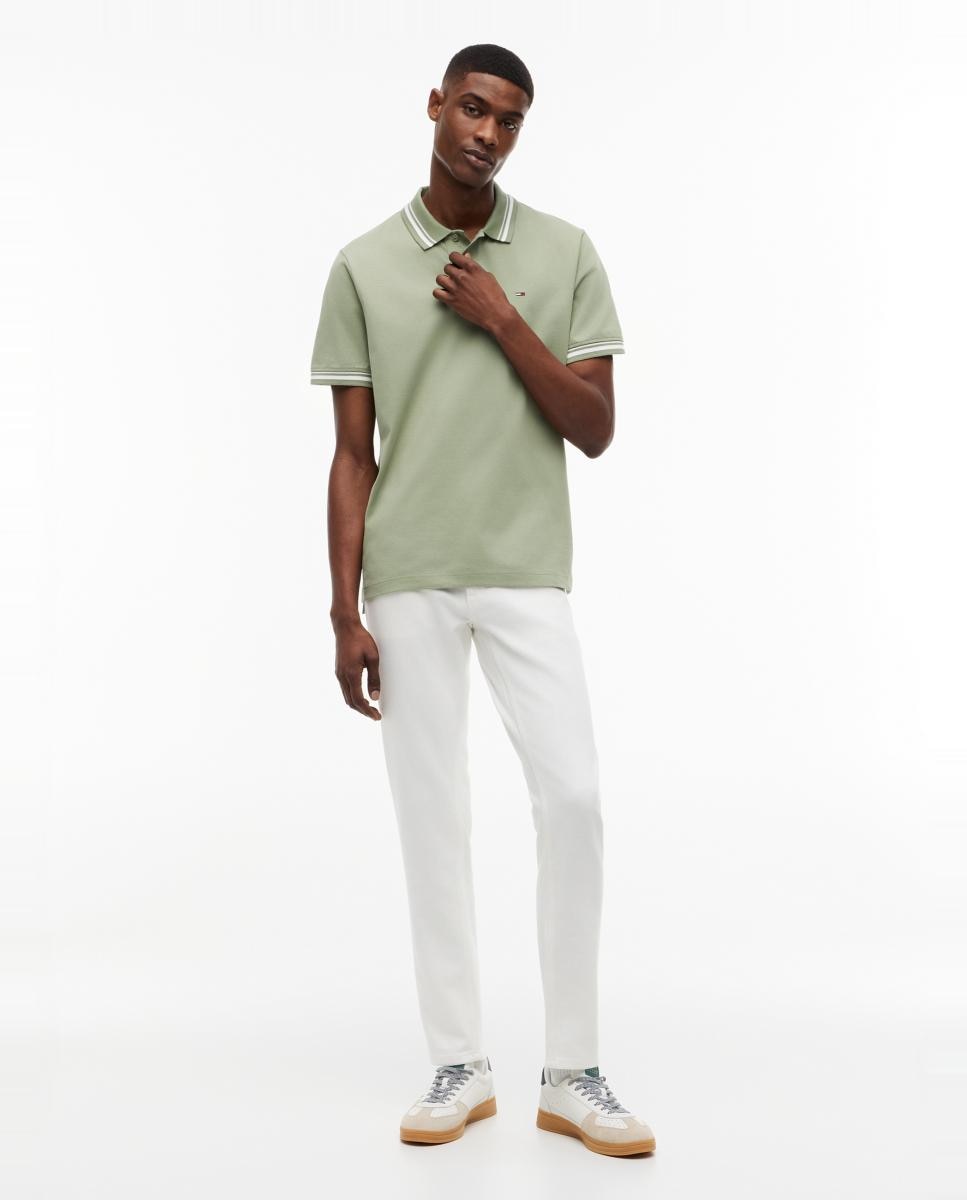 Polo de Manga Curta com Corte Regular e Detalhes em Contraste Verde-claro-6