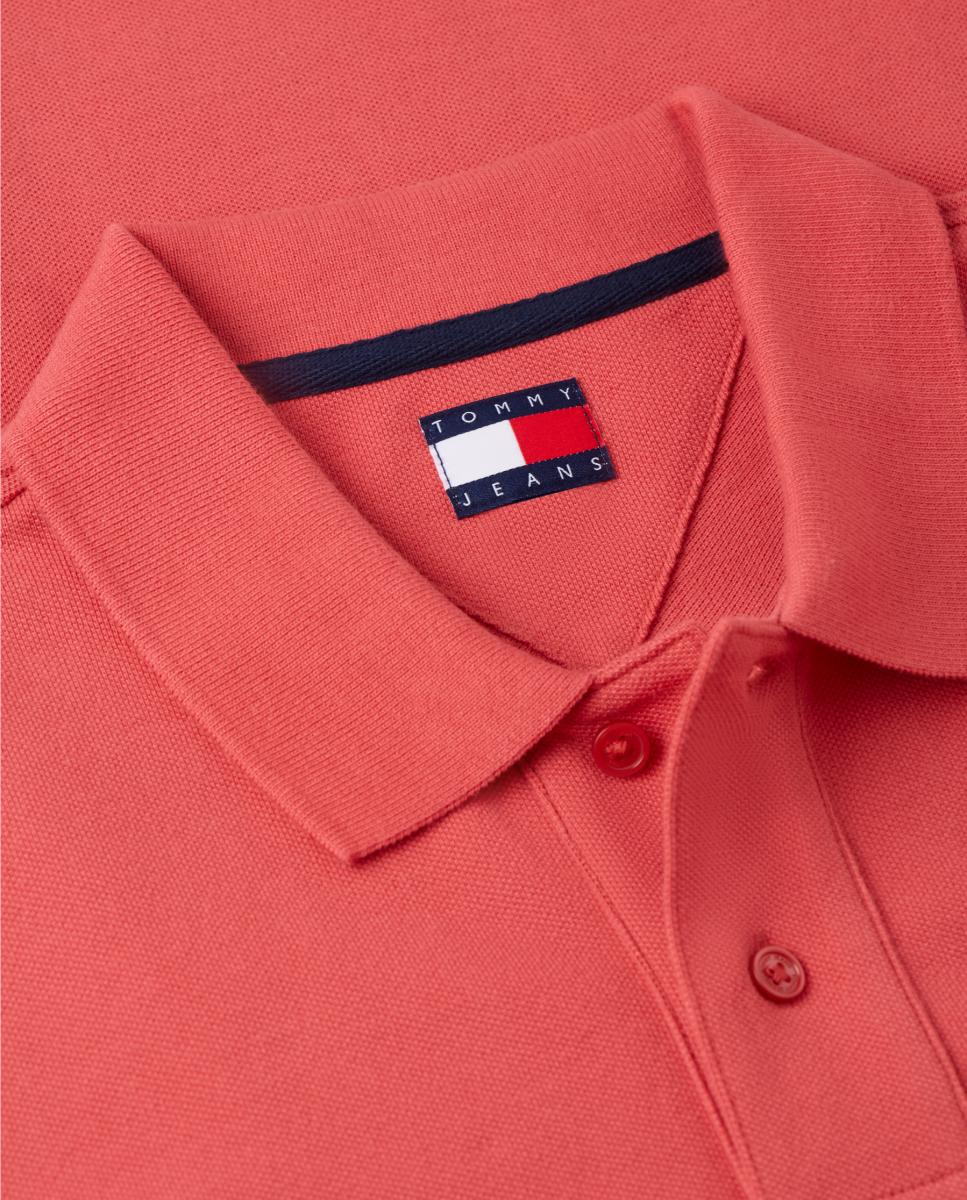 Polo de Manga Curta com Corte Regular e Desenho Essencial Coral-5