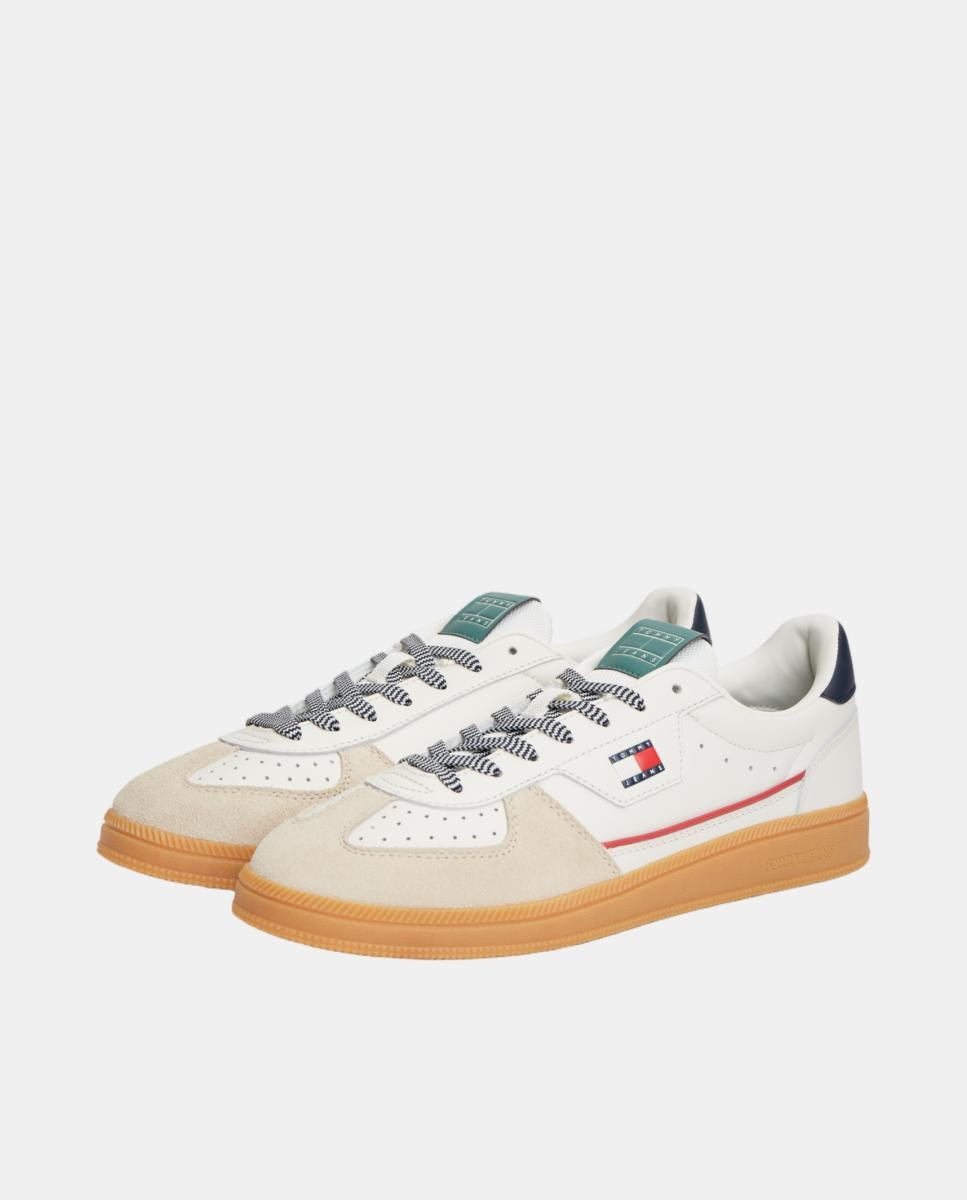 Sapatilhas Low-Top em Pele com Desenho Urbano e Sola de Borracha Branco-2