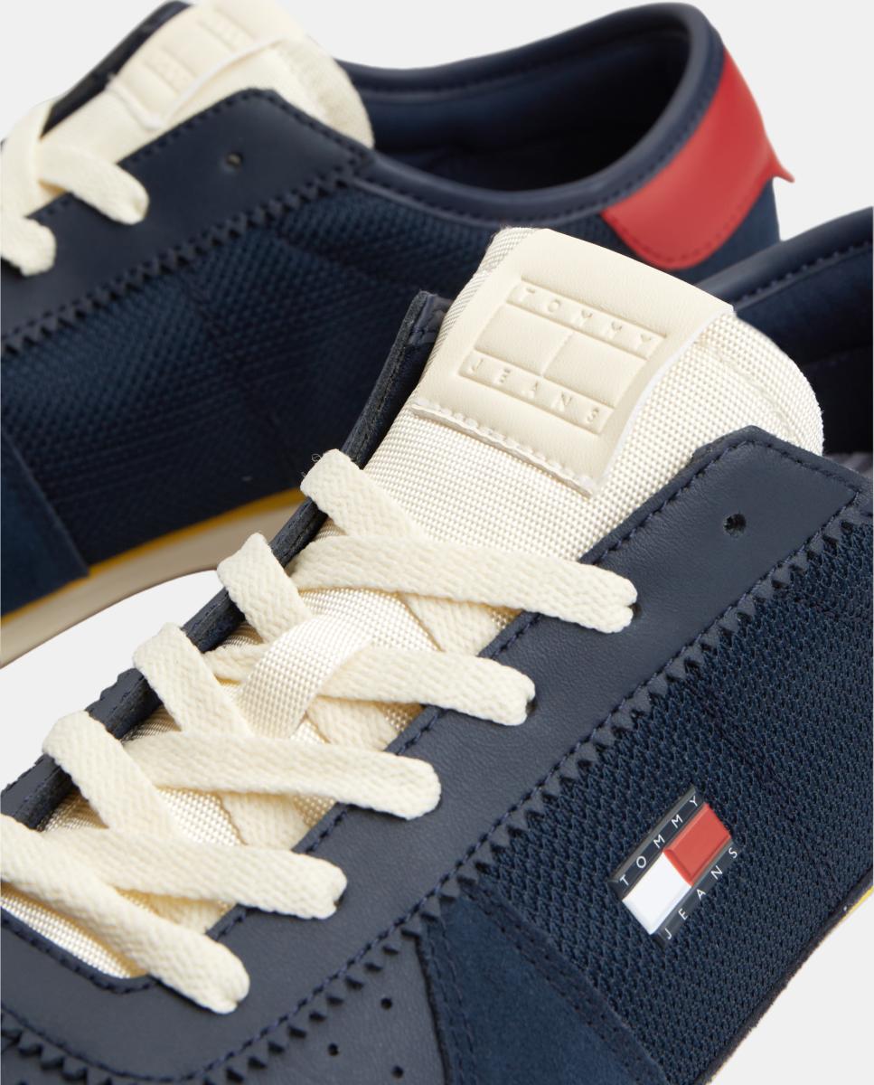 Sapatilhas de Estilo Retro com Desenho Desportivo e Detalhes Icónicos Azul-marinho-6