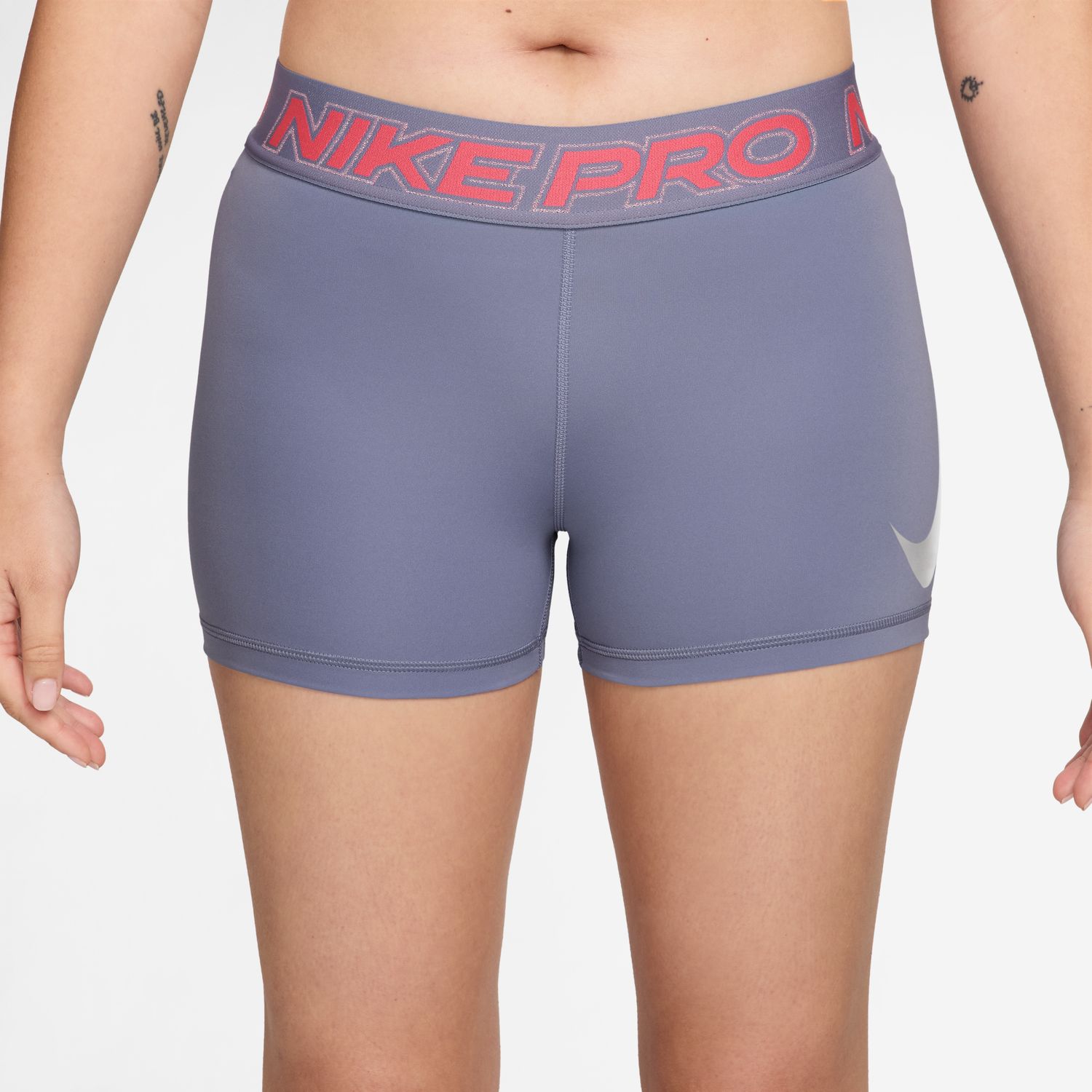 Imagem 0 de Leggings Tipo Calções de Mulher Pro