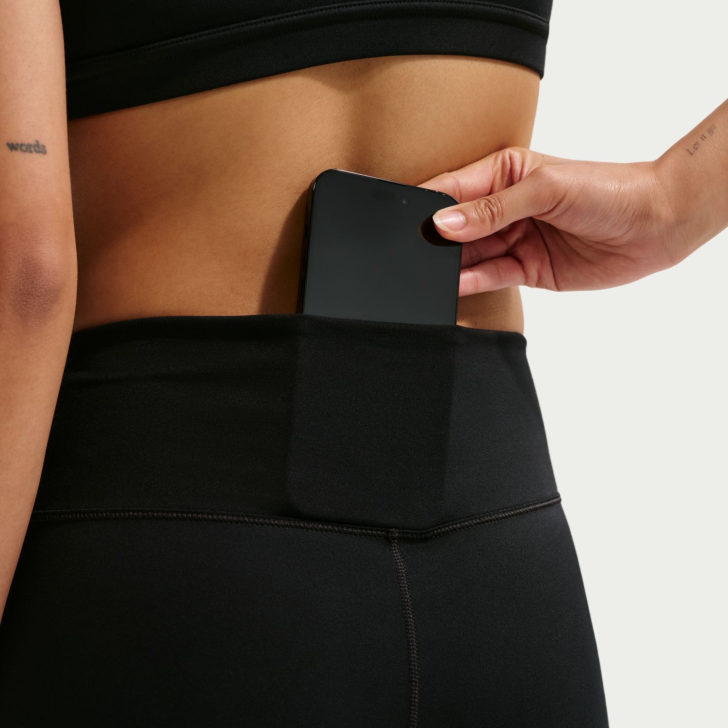 Leggings de Mulher W Nk DF One HR Capri Useam Preto-6