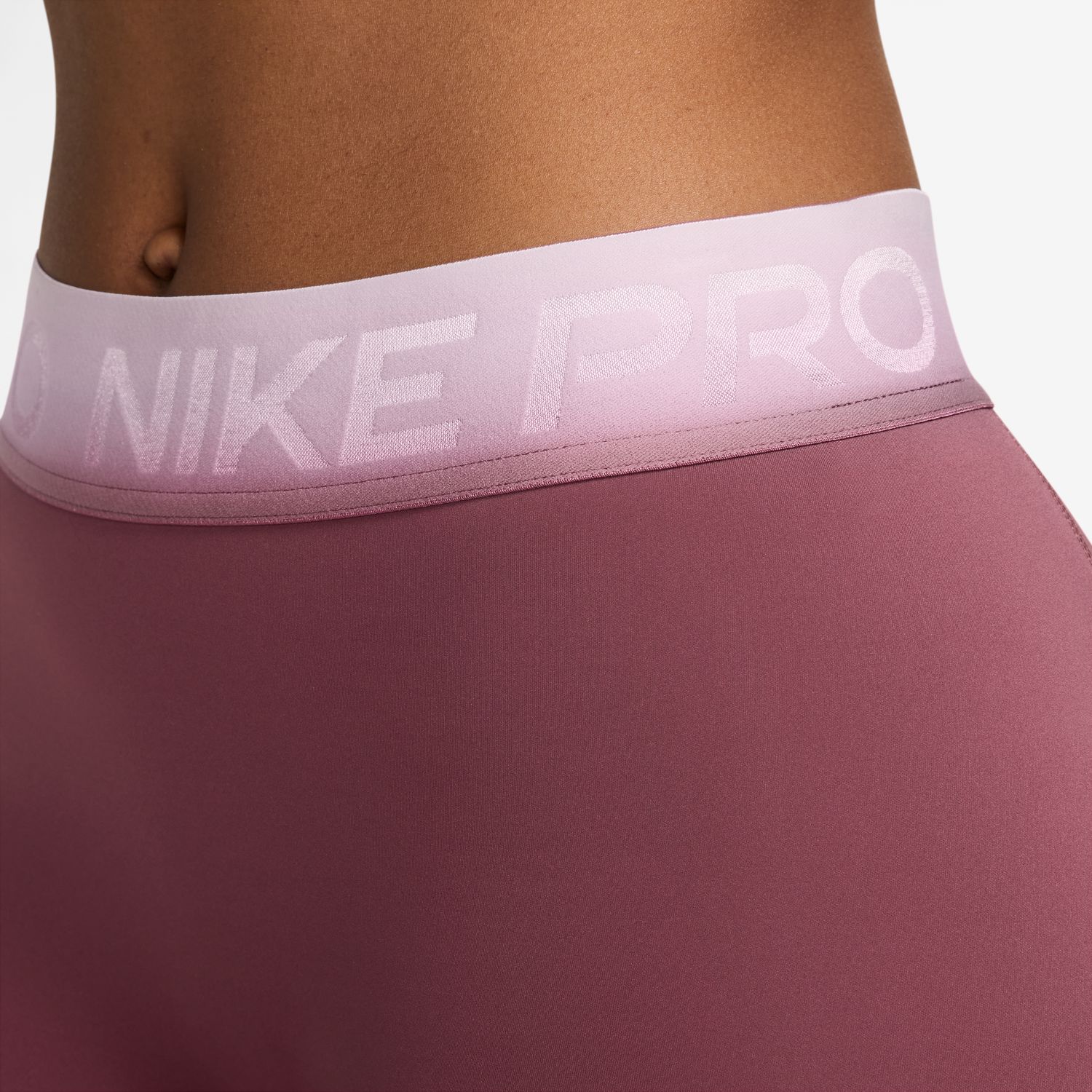 Leggings Tipo Calções de Mulher W NP DF MR 3IN SHORT TT GRDNT Vermelho-4
