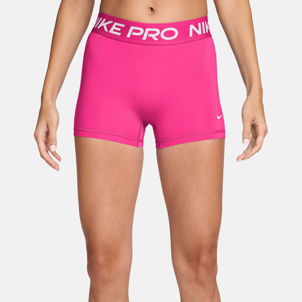 Imagem 0 de Leggings Tipo Calções de Mulher W NP DF 365 Mr 3In Short Usm