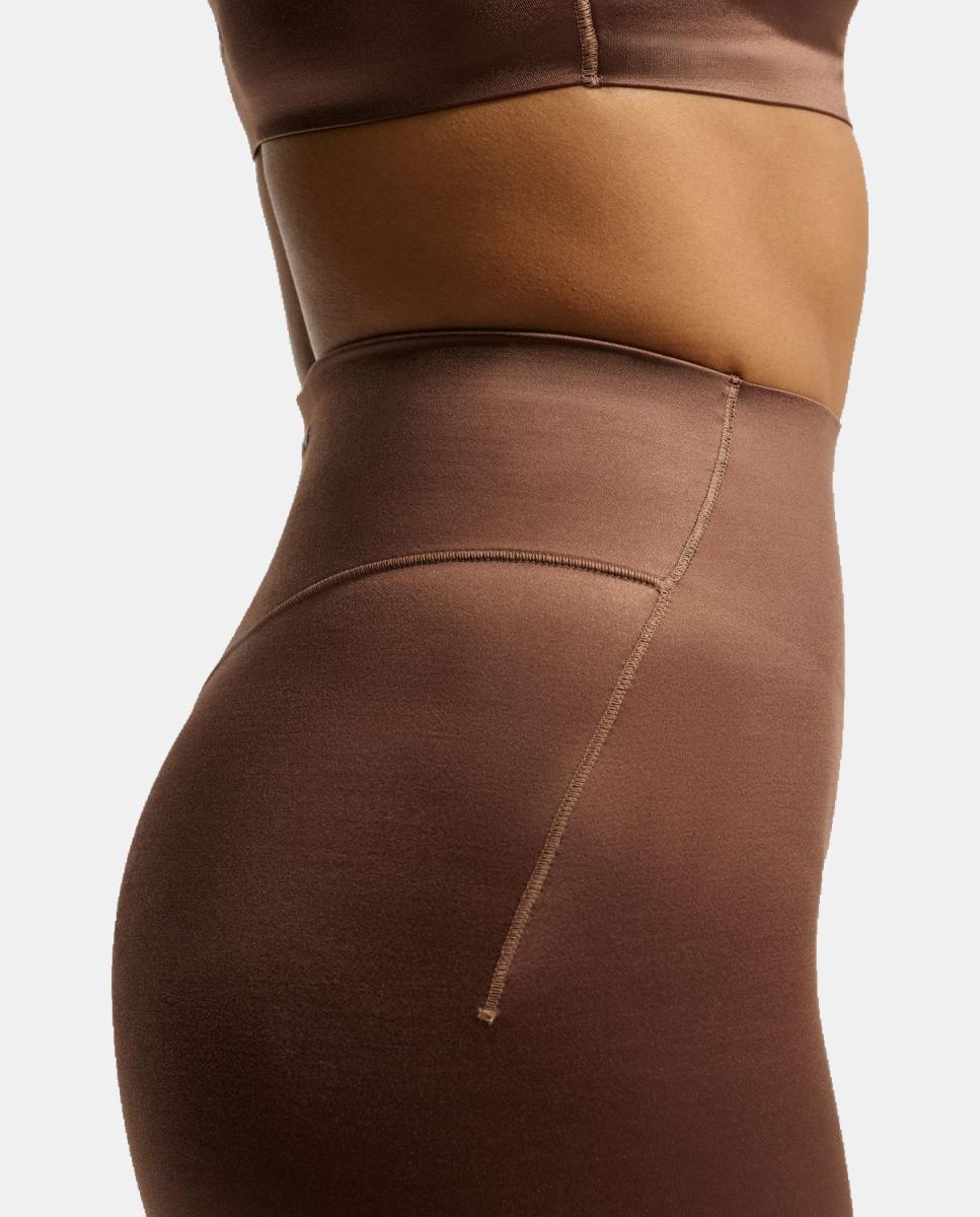 Malla de mujer Satin Shine 29'' NikeSKIMS - Marrón Marrón-4