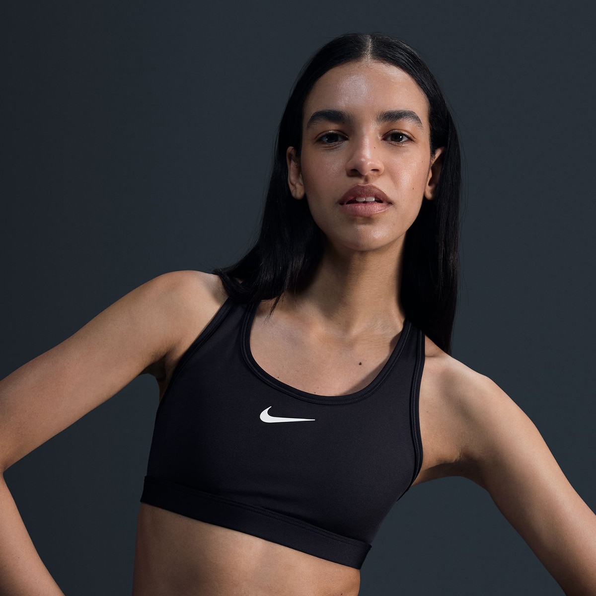 brassiere nike classic swoosh
