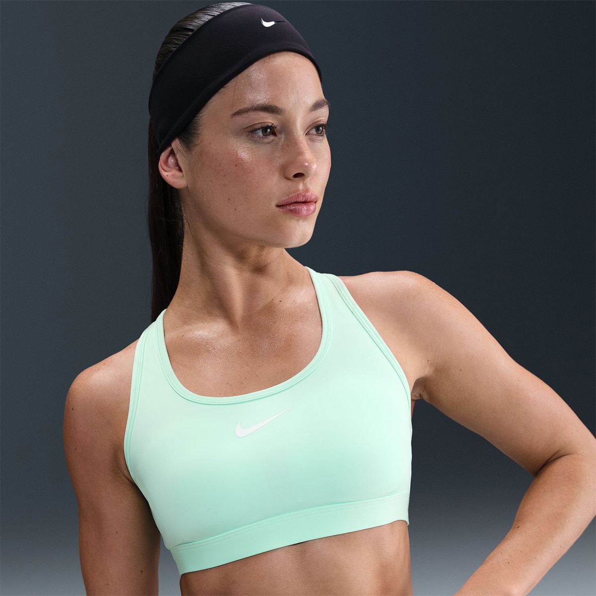 Top de Mulher Swoosh Medium Support Verde-6