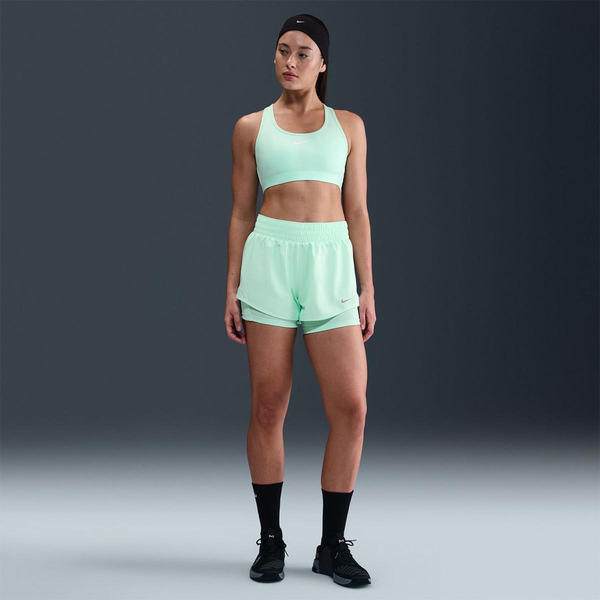 Top de Mulher Swoosh Medium Support Verde-7