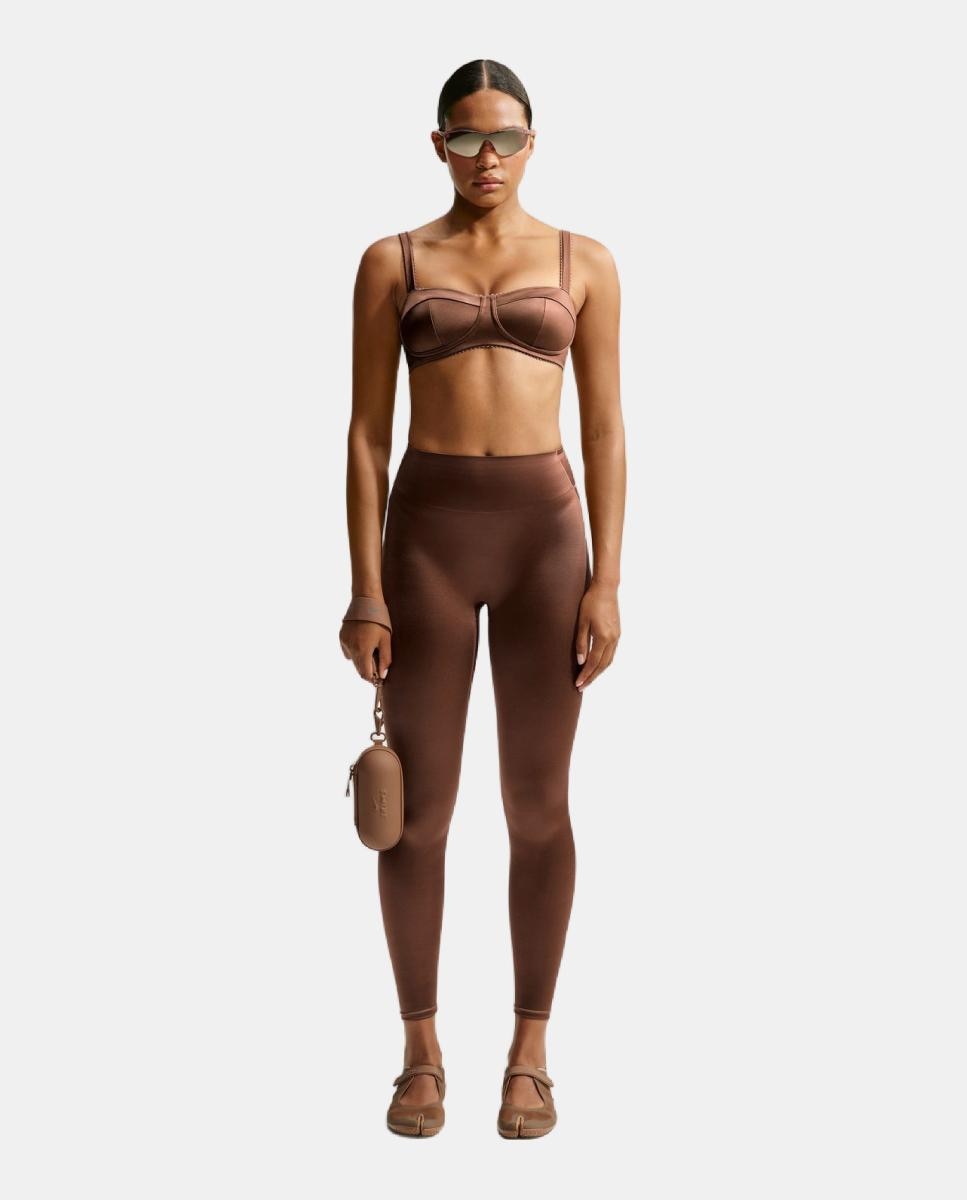 Imagen 1 de Top de mujer Satin Shine Bra NikeSKIMS Marrón