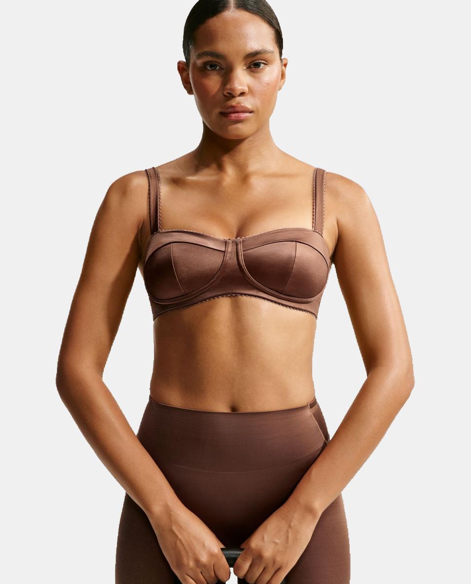 Imagen 5 de Top de mujer Satin Shine Bra NikeSKIMS - Marrón Marrón