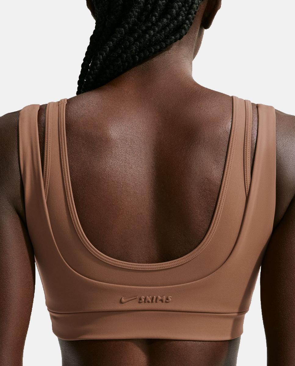 Top de mujer Matte Scoop Bra NikeSKIMS - Marrón Marrón-4