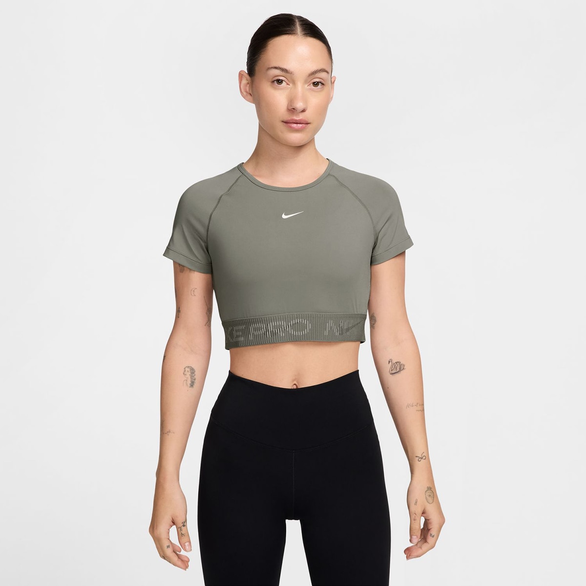 T-shirt de mulher Pro Nike Caqui-1