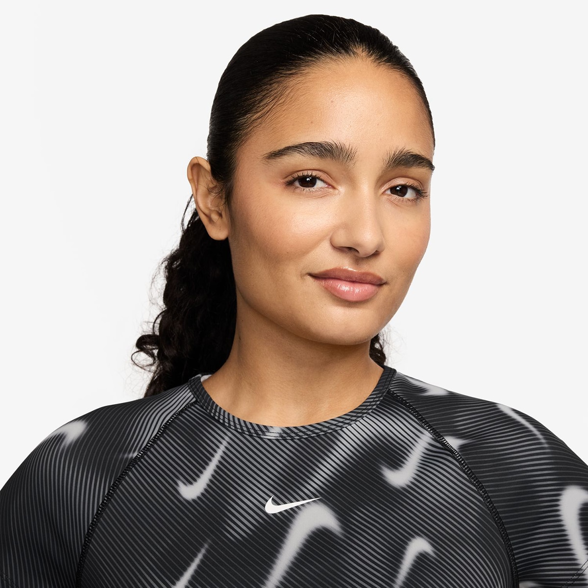 T-shirt de mulher Pro Nike Preto-3