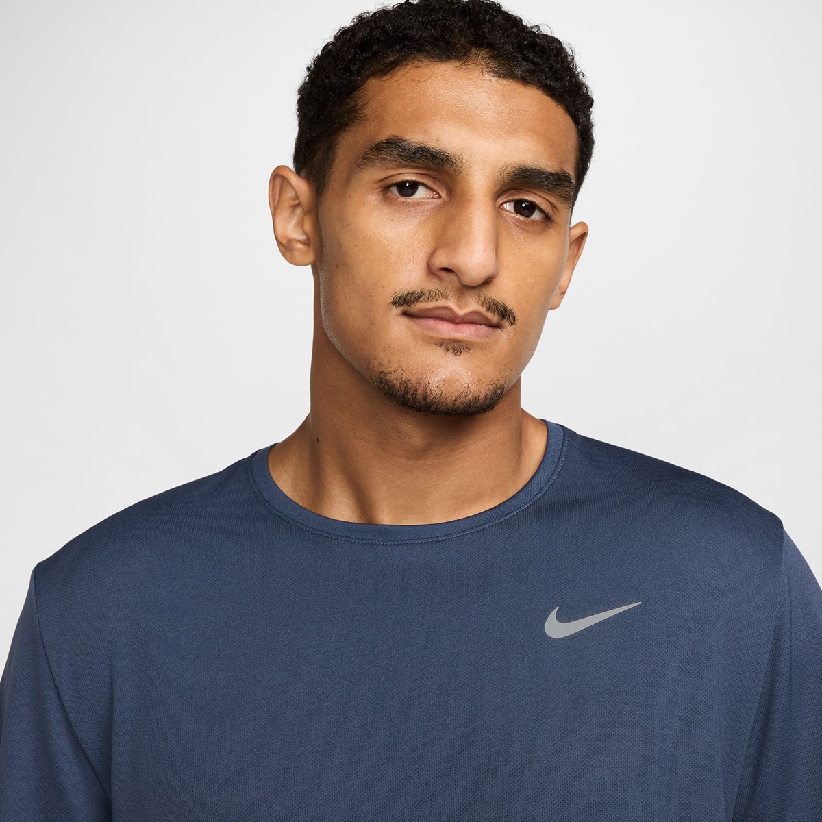 T-shirt de homem Miler Nike Azul-2