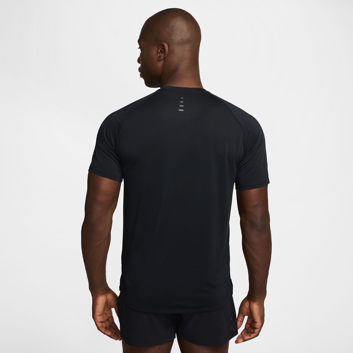 T-shirt de Homem DF Stride Preto-2